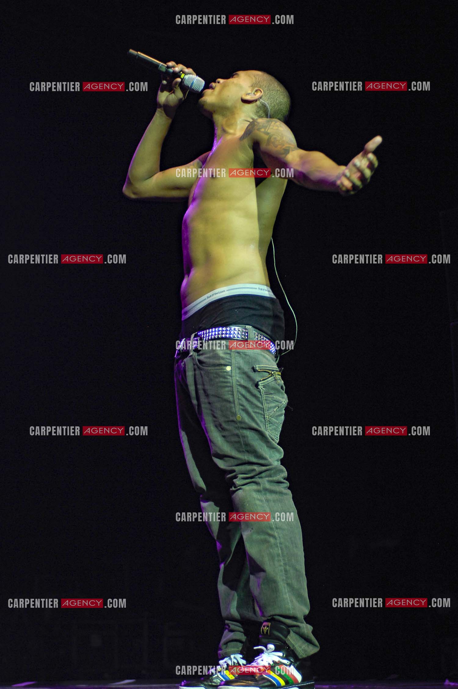 Le rappeur Chris Brown en concert au Zénith de Paris en 2008.  ( Exclusif )