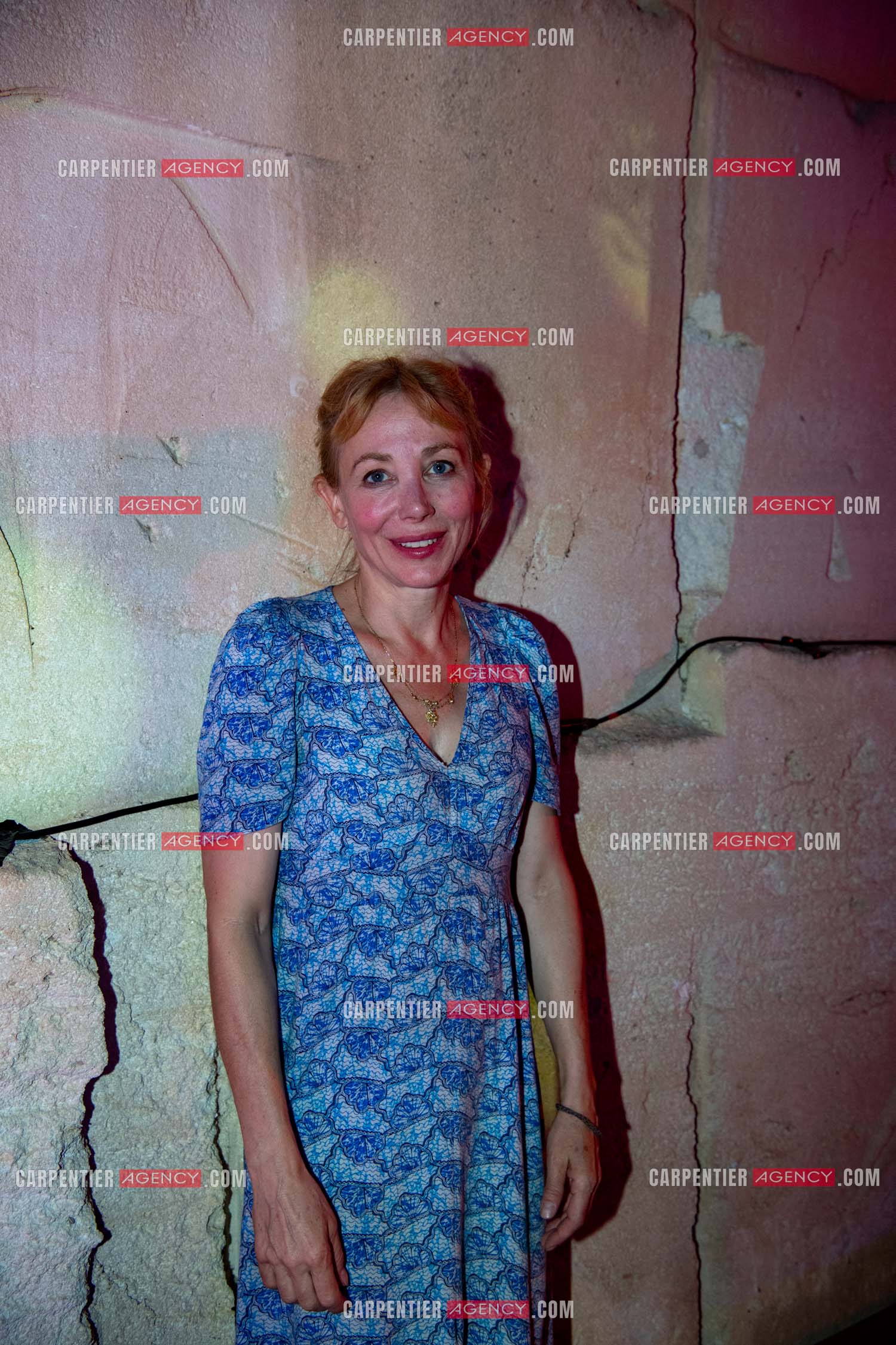 L'actrice Julie Depardieu et l'acteur Stefan Druet Toukaïeff réunis pour la pièce “Bunker“ au festival Cardin à Lacoste le 14 juillet 2024.  ( Exclusif )