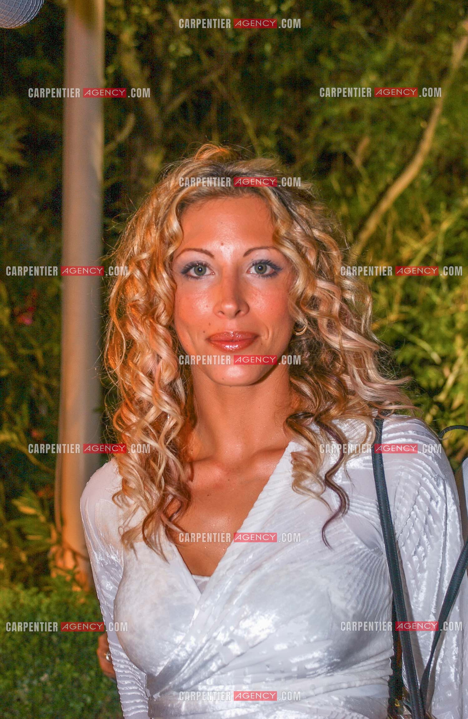 Loana Petrucciani dit Loana invitée a la soirée blanche au moulin de Ramatuelle en 2005.    ( Exclusif )