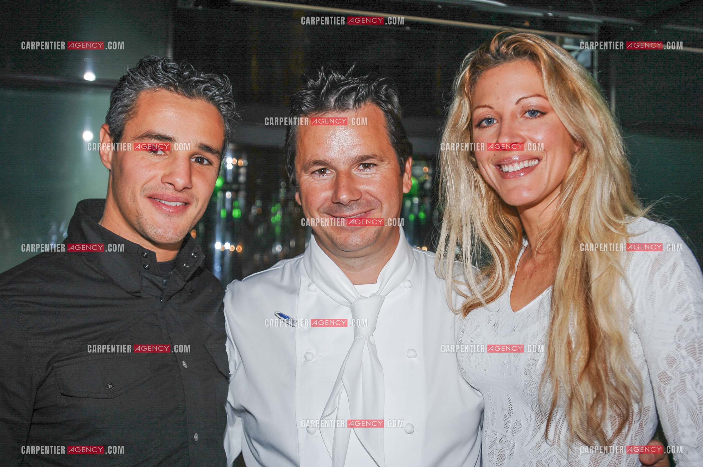 Christophe Leroy entouré du boxeur Farid Khider et de Loana.    ( Exclusif )