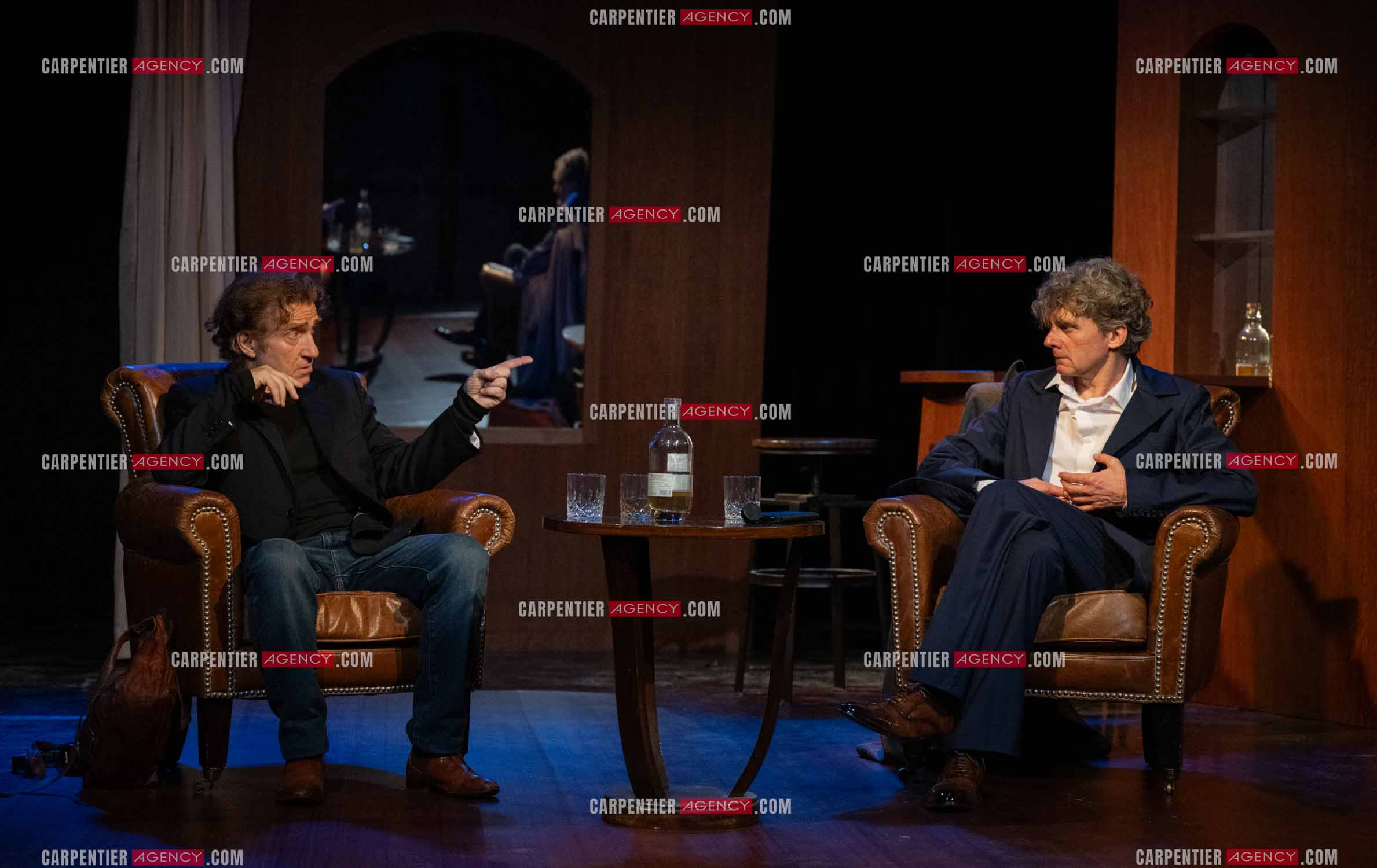 Actuellement à l'affiche au Festival d'Avignon, la pièce “UNE HEURE À T'ATTENDRE“ au théâtre du Chêne Noir à Avignon, les acteurs Thierry Frémont et Nicolas Vaude.  ( Exclusif )