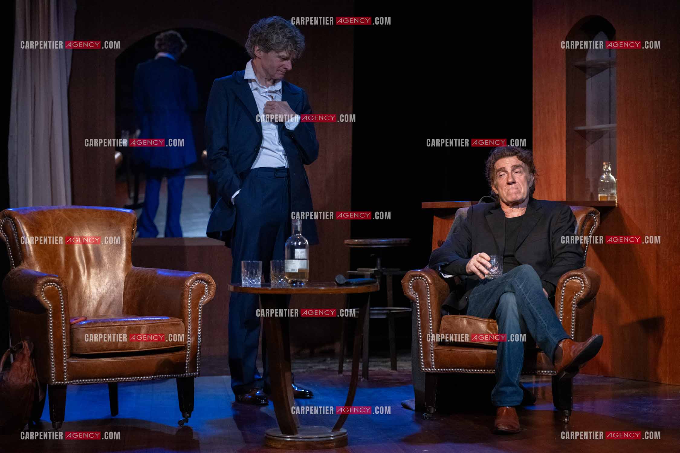 Actuellement à l'affiche au Festival d'Avignon, la pièce “UNE HEURE À T'ATTENDRE“ au théâtre du Chêne Noir à Avignon, les acteurs Thierry Frémont et Nicolas Vaude.  ( Exclusif )