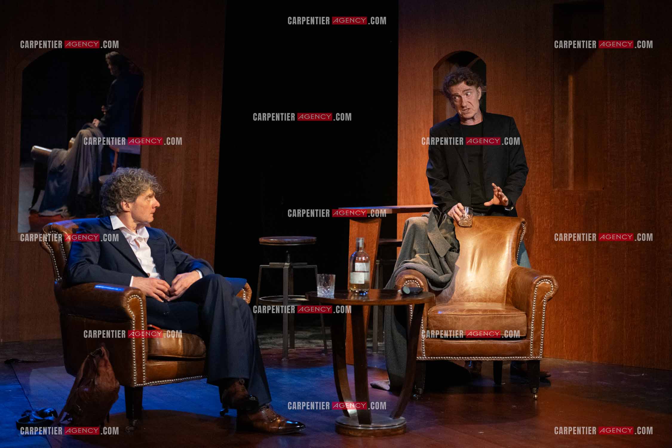 Actuellement à l'affiche au Festival d'Avignon, la pièce “UNE HEURE À T'ATTENDRE“ au théâtre du Chêne Noir à Avignon, les acteurs Thierry Frémont et Nicolas Vaude.  ( Exclusif )