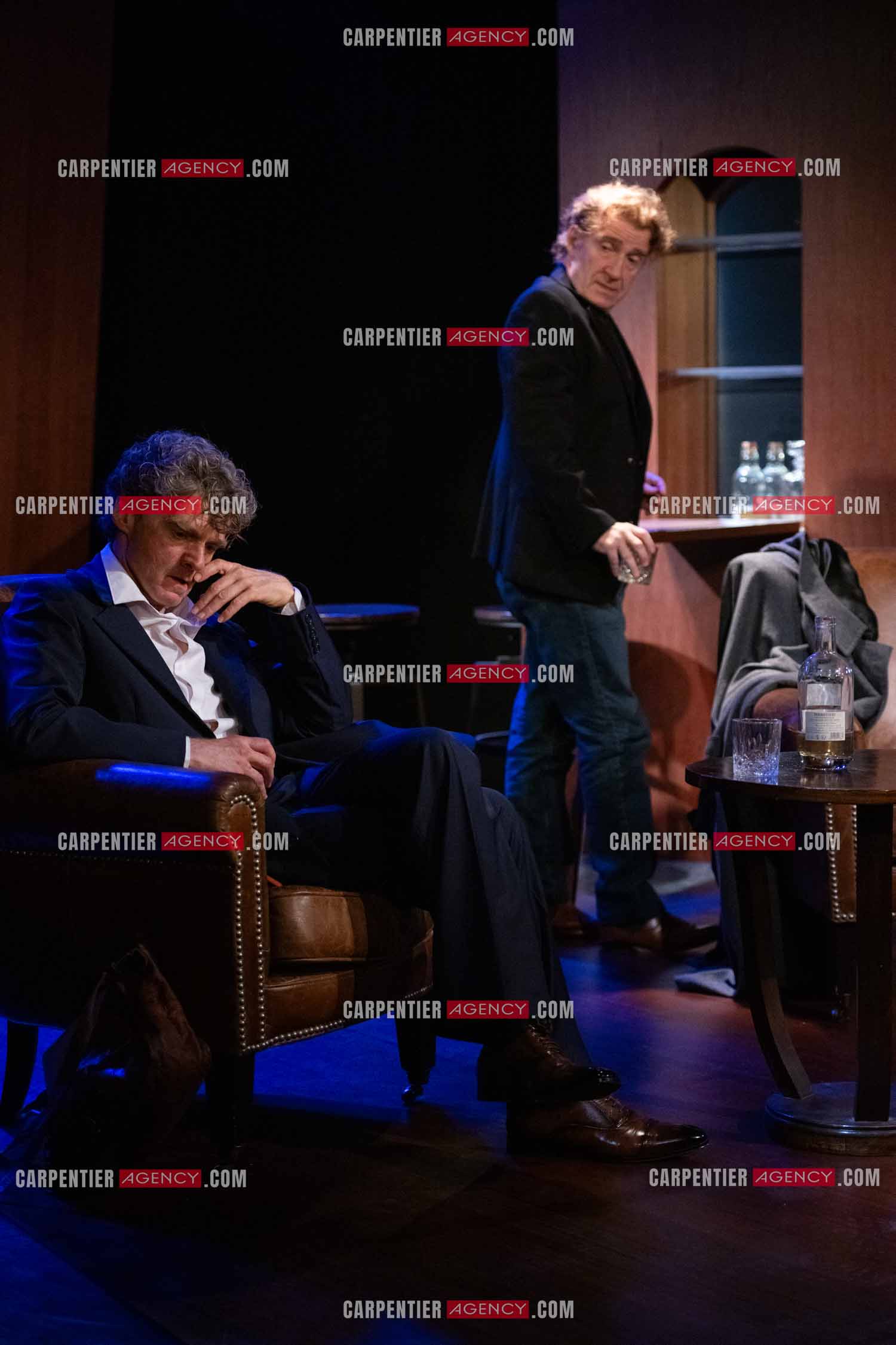 Actuellement à l'affiche au Festival d'Avignon, la pièce “UNE HEURE À T'ATTENDRE“ au théâtre du Chêne Noir à Avignon, les acteurs Thierry Frémont et Nicolas Vaude.  ( Exclusif )