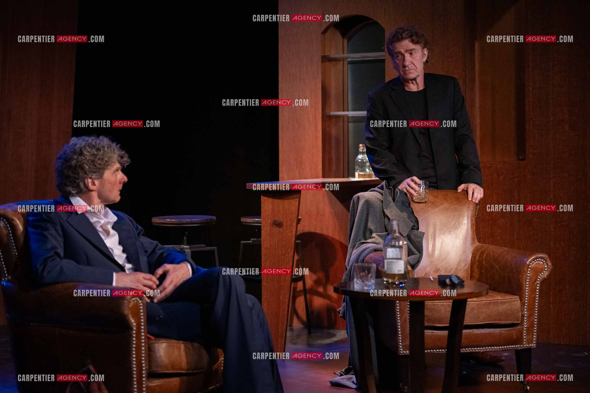 Actuellement à l'affiche au Festival d'Avignon, la pièce “UNE HEURE À T'ATTENDRE“ au théâtre du Chêne Noir à Avignon, les acteurs Thierry Frémont et Nicolas Vaude.  ( Exclusif )