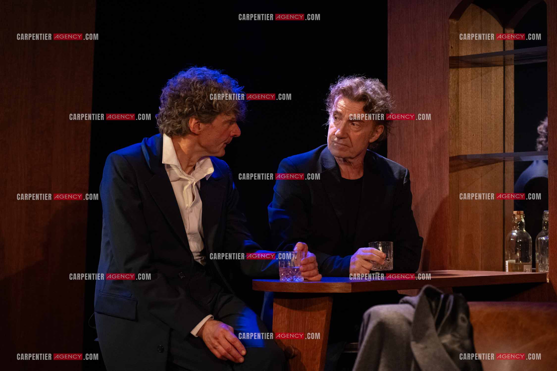Actuellement à l'affiche au Festival d'Avignon, la pièce “UNE HEURE À T'ATTENDRE“ au théâtre du Chêne Noir à Avignon, les acteurs Thierry Frémont et Nicolas Vaude.  ( Exclusif )