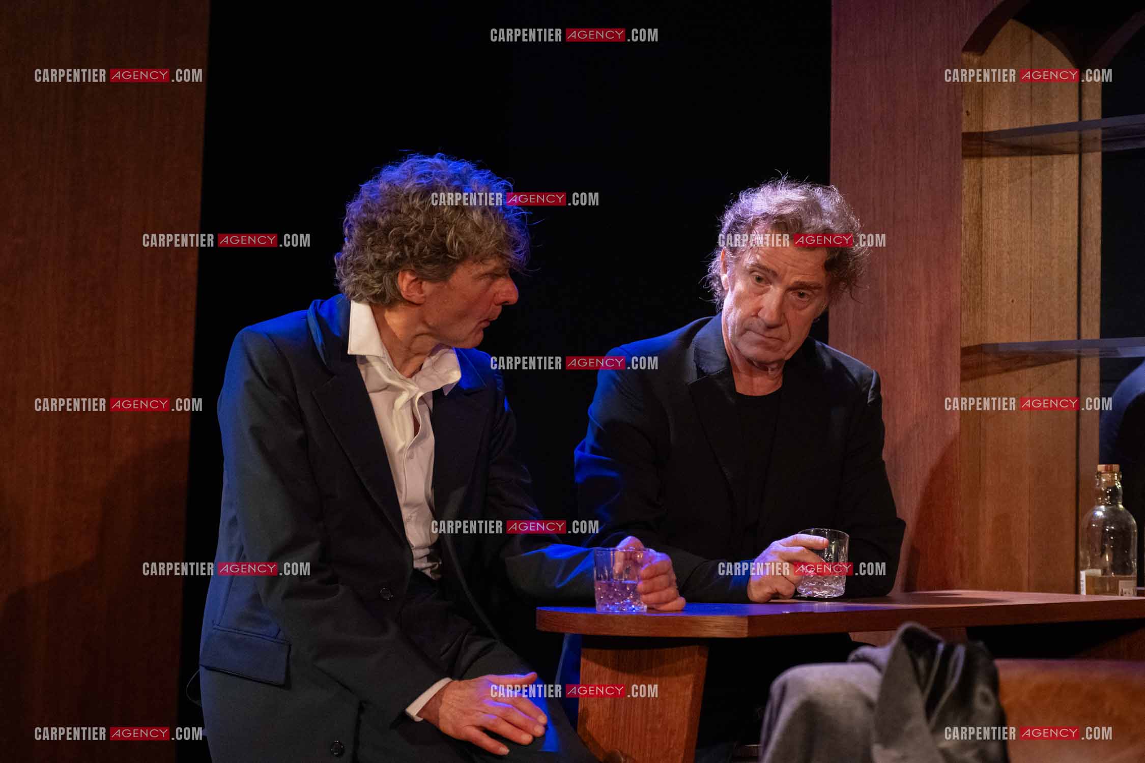 Actuellement à l'affiche au Festival d'Avignon, la pièce “UNE HEURE À T'ATTENDRE“ au théâtre du Chêne Noir à Avignon, les acteurs Thierry Frémont et Nicolas Vaude.  ( Exclusif )