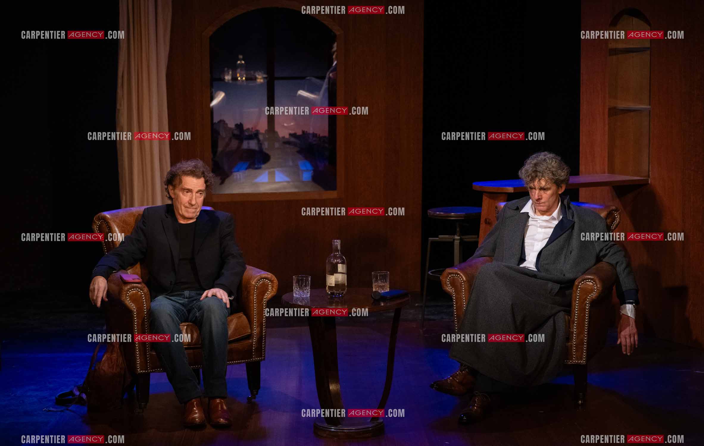 Actuellement à l'affiche au Festival d'Avignon, la pièce “UNE HEURE À T'ATTENDRE“ au théâtre du Chêne Noir à Avignon, les acteurs Thierry Frémont et Nicolas Vaude.  ( Exclusif )