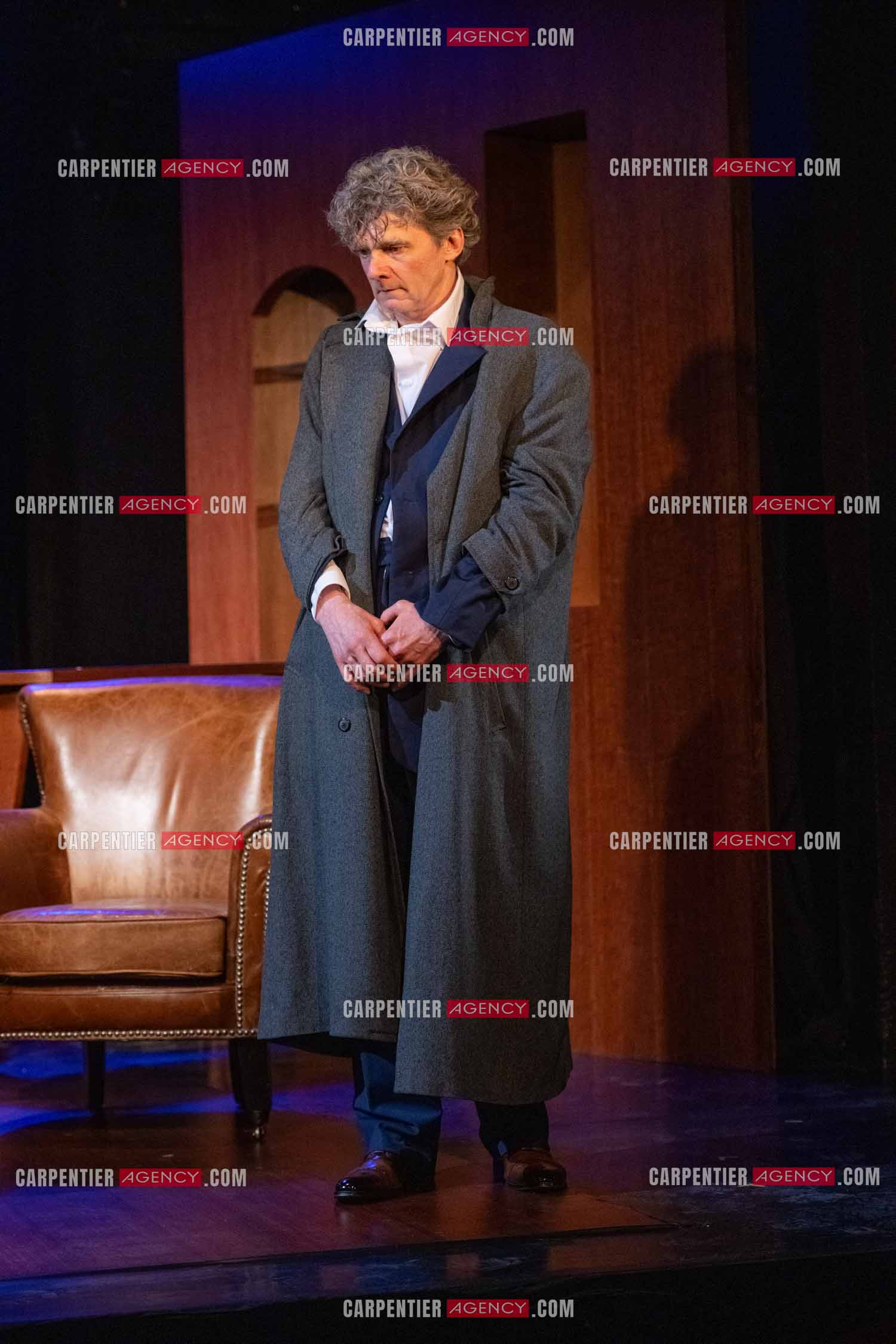 Actuellement à l'affiche au Festival d'Avignon, la pièce “UNE HEURE À T'ATTENDRE“ au théâtre du Chêne Noir à Avignon, l'acteur Nicolas Vaude.  ( Exclusif )