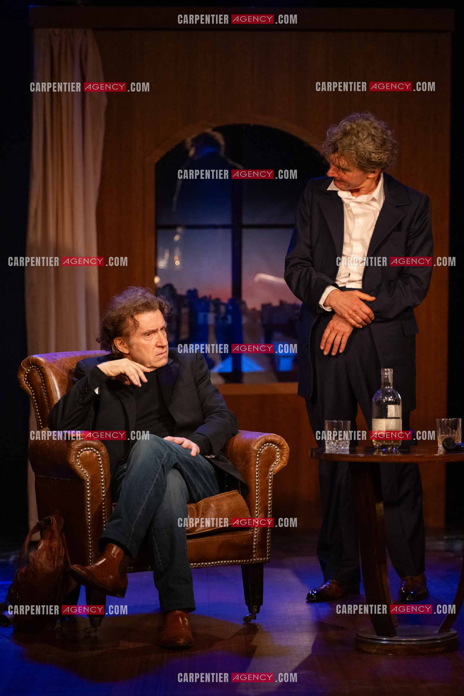 Actuellement à l'affiche au Festival d'Avignon, la pièce “UNE HEURE À T'ATTENDRE“ au théâtre du Chêne Noir à Avignon, les acteurs Thierry Frémont et Nicolas Vaude.  ( Exclusif )