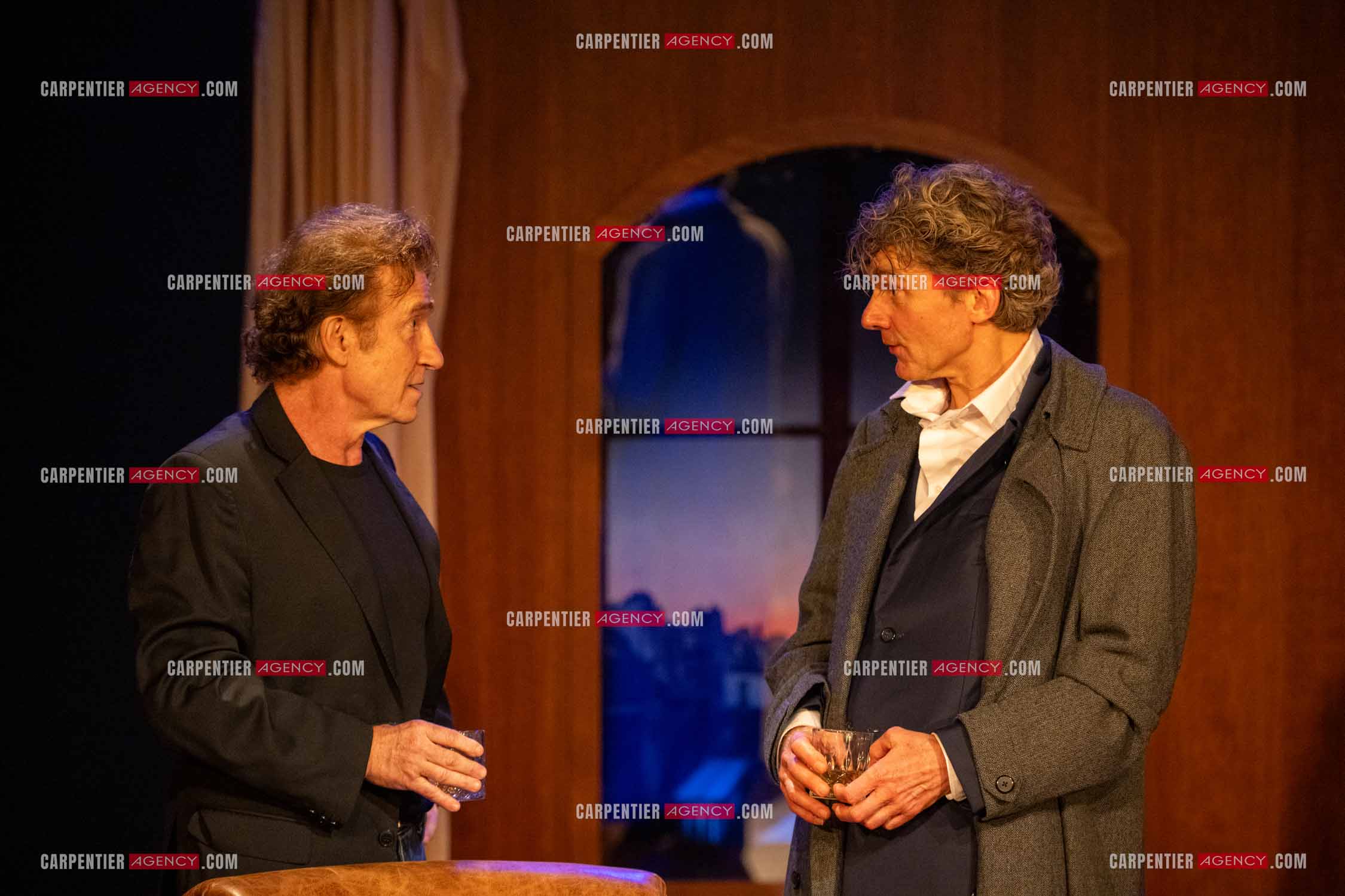 Actuellement à l'affiche au Festival d'Avignon, la pièce “UNE HEURE À T'ATTENDRE“ au théâtre du Chêne Noir à Avignon, les acteurs Thierry Frémont et Nicolas Vaude.  ( Exclusif )