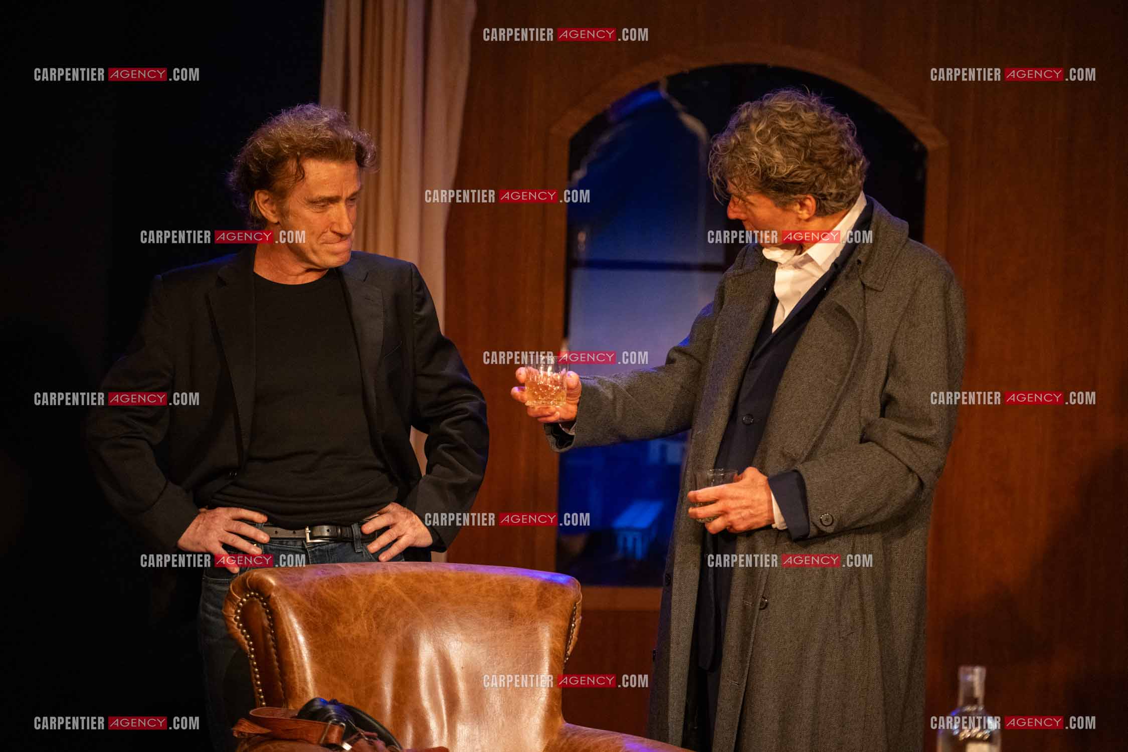 Actuellement à l'affiche au Festival d'Avignon, la pièce “UNE HEURE À T'ATTENDRE“ au théâtre du Chêne Noir à Avignon, les acteurs Thierry Frémont et Nicolas Vaude.  ( Exclusif )