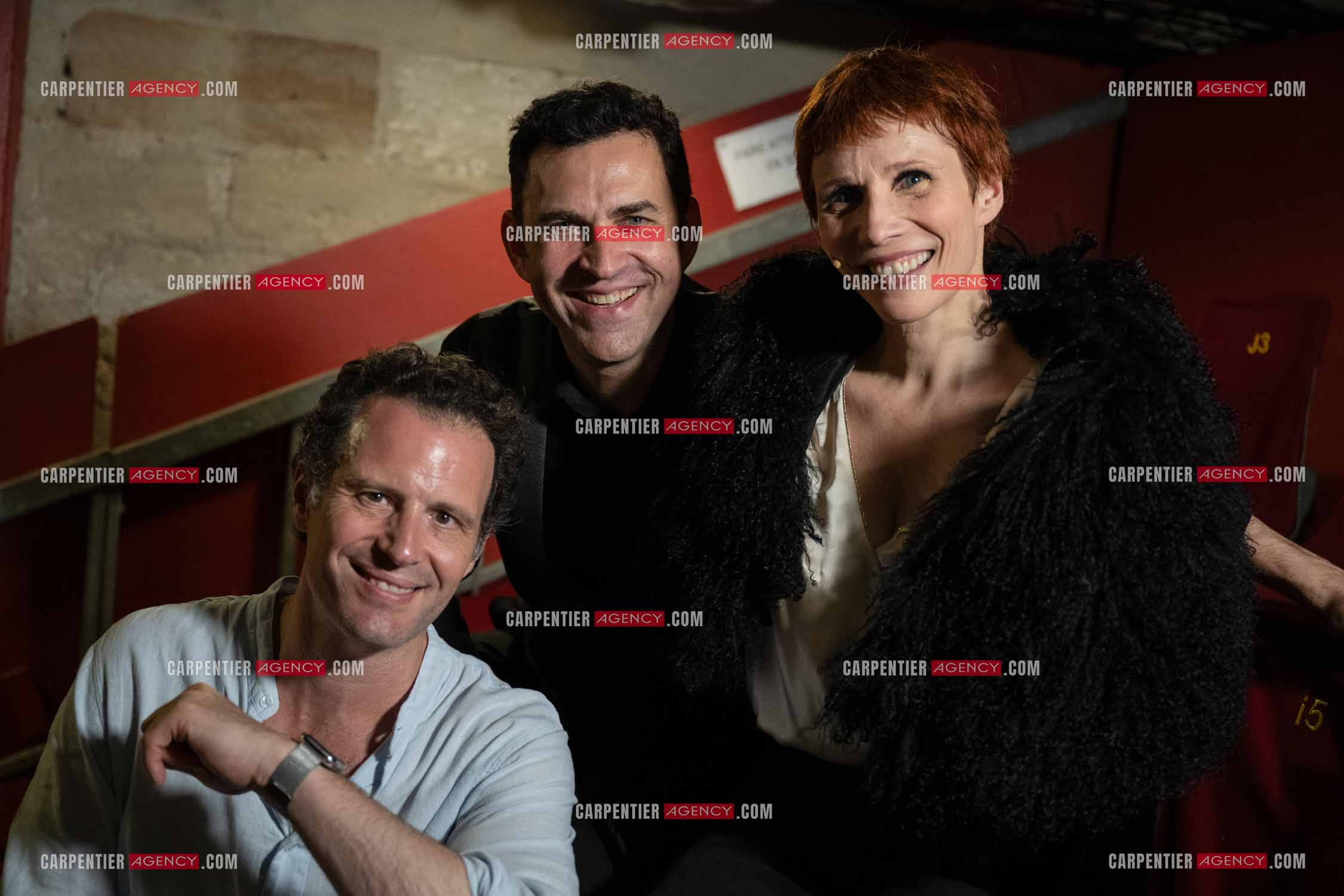 Spectacle musical racontant la vie de Monsieur Cole Porter. La chanteuse Isabelle Georges dans le rôle d'une Linda accompagnée d'un trio jazzy ( piano, contrebasse et batterie ). Le metteur en scène Tristan Petitgirard, Frederik Steenbrink et Isabelle Georges. ( Exclusif )