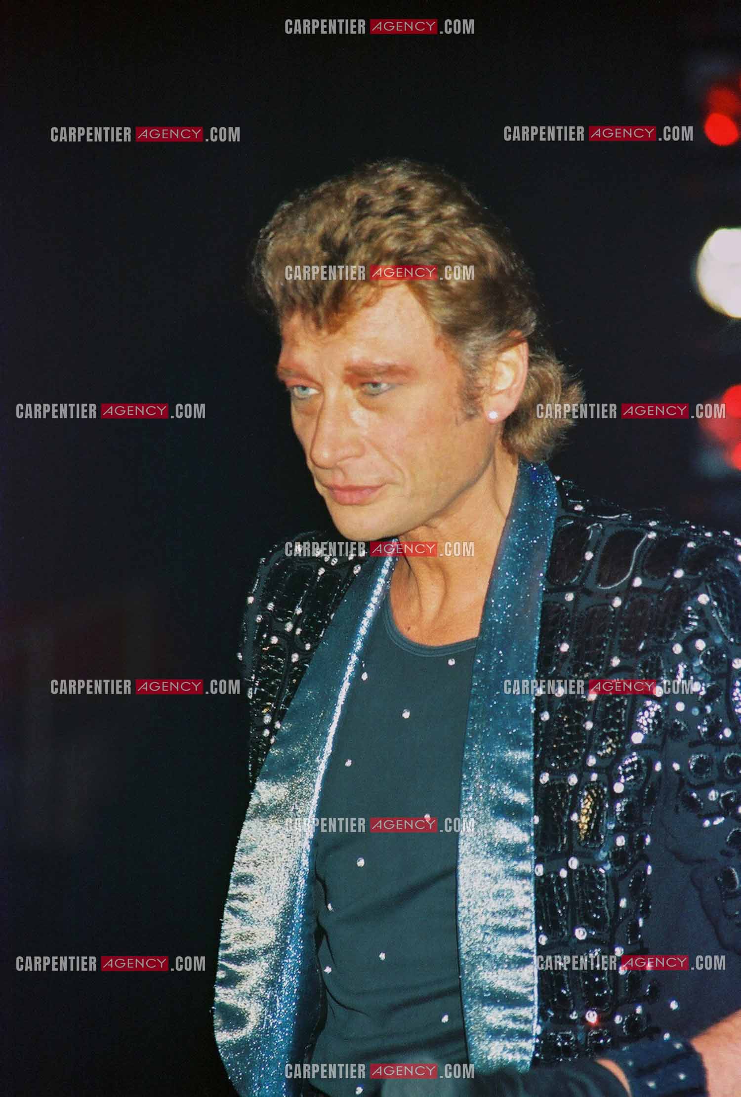 Le chanteur Johnny Hallyday en concert au Zénith de Paris du 26 octobre 1984 au 8 janvier 1985.  ( Exclusif )