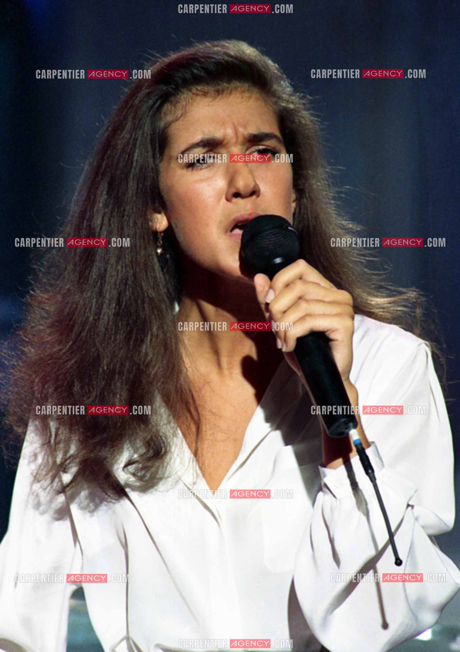Les débuts de la chanteuse Céline Dion dans l'émission "Champs-Élysées" en 1983.    ( Exclusif )