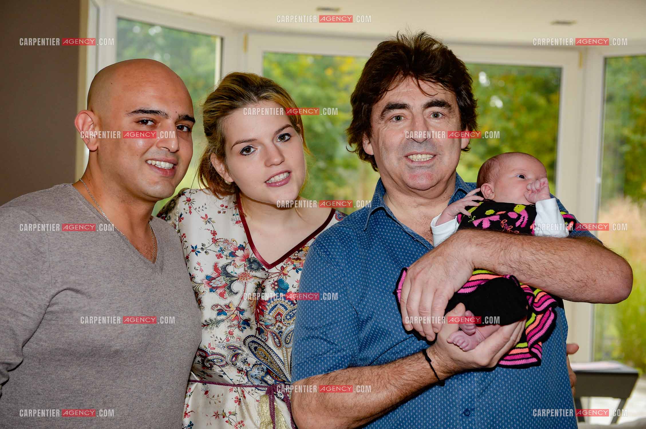 Naissance de Assia, petite fille de Claude Barzotti.
La maman, Sarah Barzotti 25 ans et le père, Maher 30 ans
La date de naissance de Assia, le 6 octobre 2015 à la clinique St PIERRE.
( Exclusif )