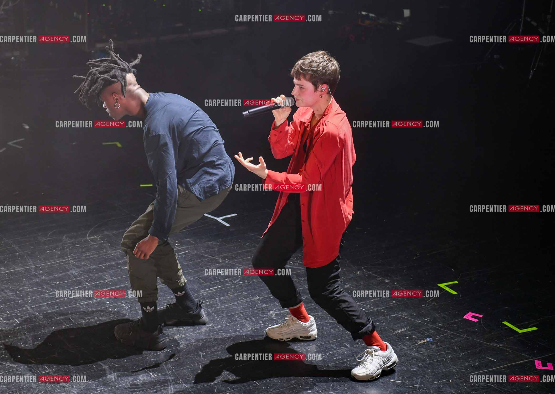 Concert au TRIANON “ POP-ROCK LIVE “ organisé par RTL2 le 05 Octobre 2018 à Paris. La chanteuse Christine and the Queens et ses danseurs face au public.  ( Exclusif )