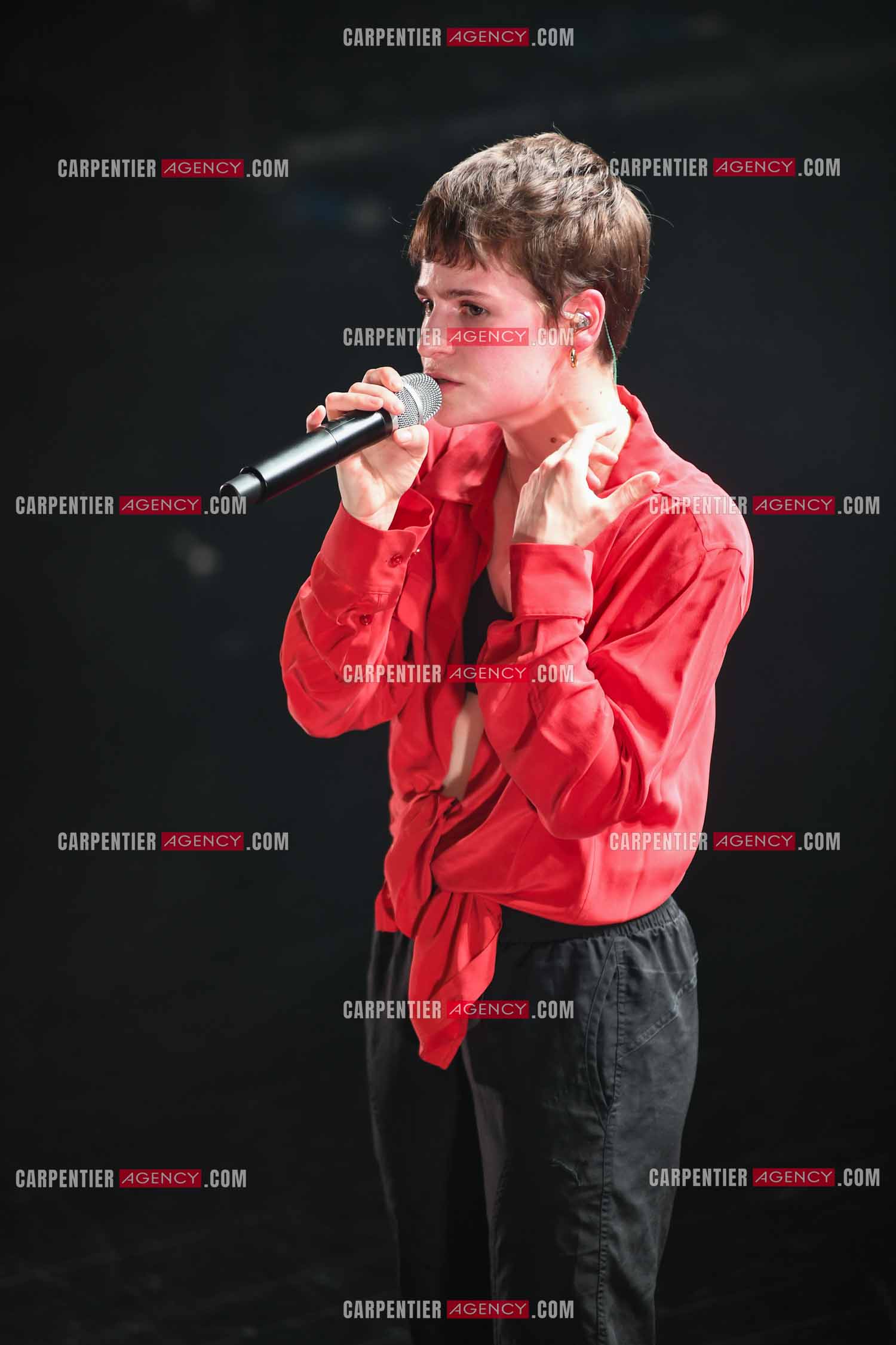 Concert au TRIANON “ POP-ROCK LIVE “ organisé par RTL2 le 05 Octobre 2018 à Paris. La chanteuse Christine and the Queens.   ( Exclusif )