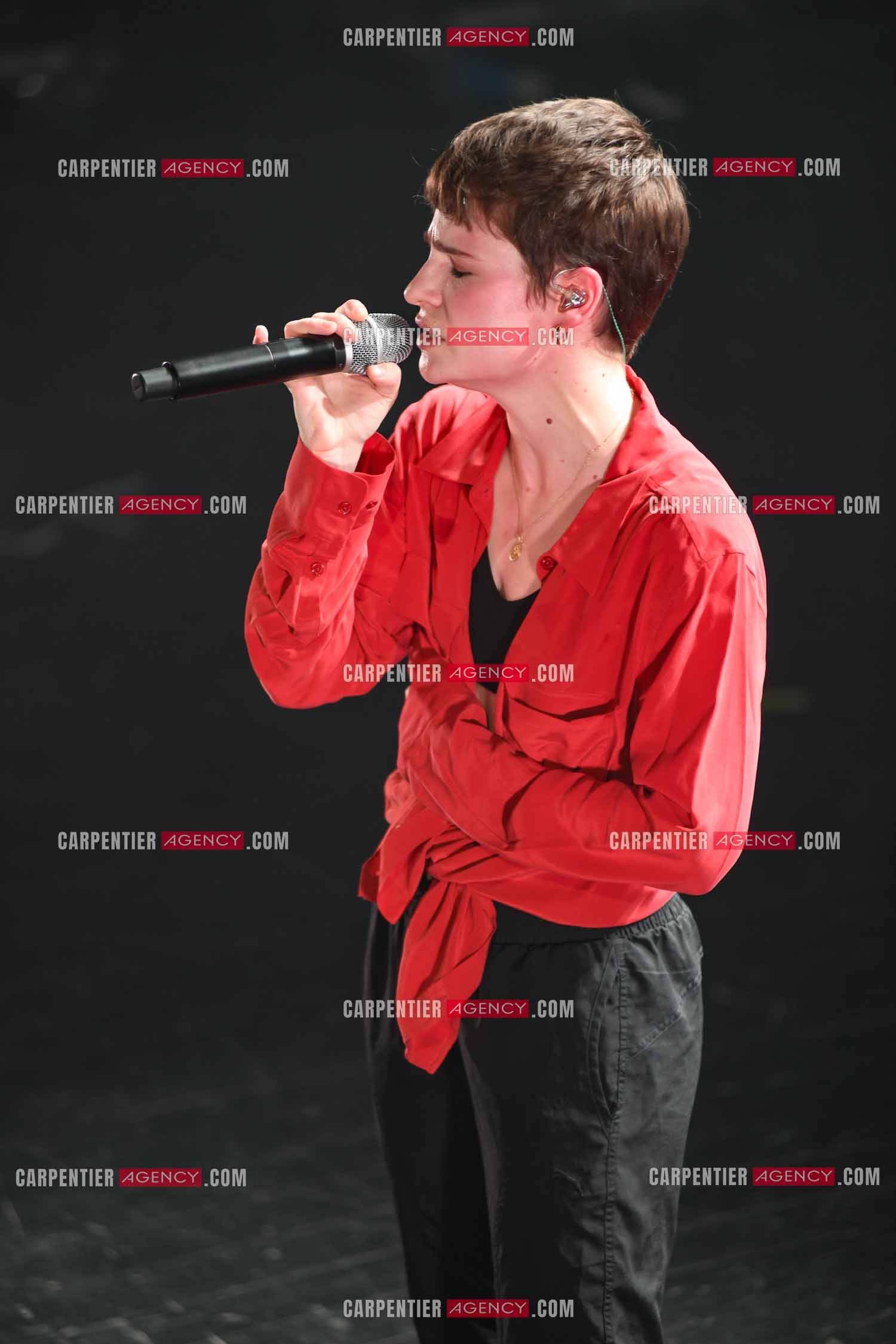 Concert au TRIANON “ POP-ROCK LIVE “ organisé par RTL2 le 05 Octobre 2018 à Paris. La chanteuse Christine and the Queens.   ( Exclusif )