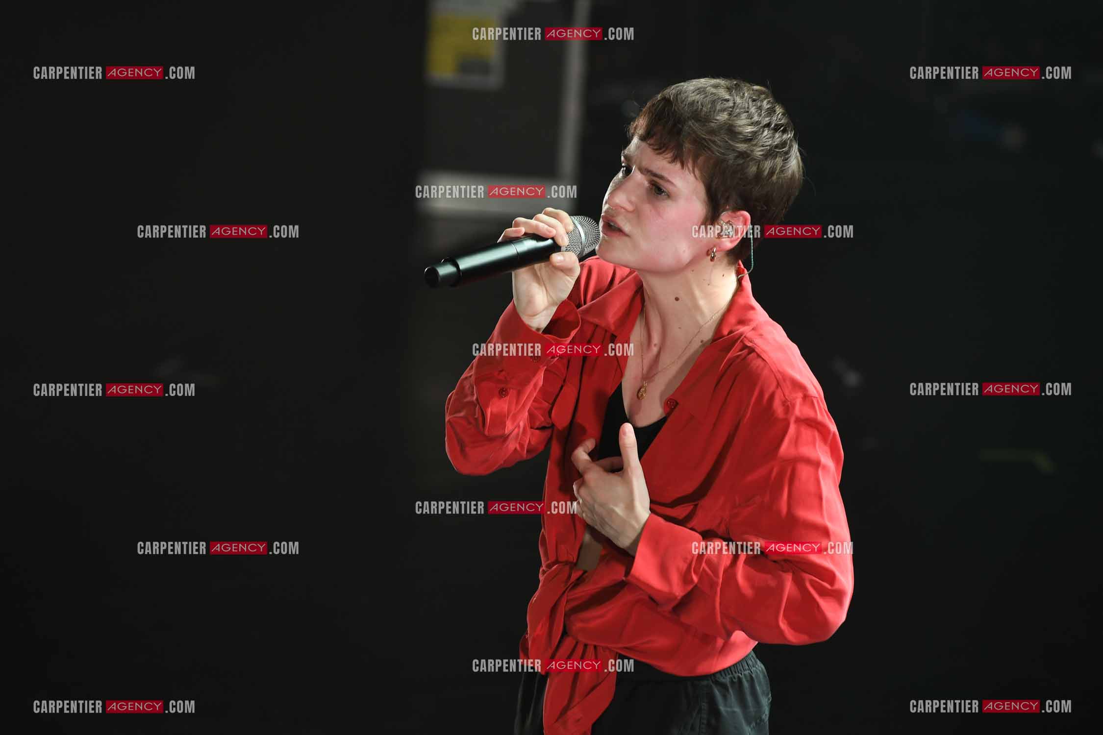 Concert au TRIANON “ POP-ROCK LIVE “ organisé par RTL2 le 05 Octobre 2018 à Paris. La chanteuse Christine and the Queens.   ( Exclusif )