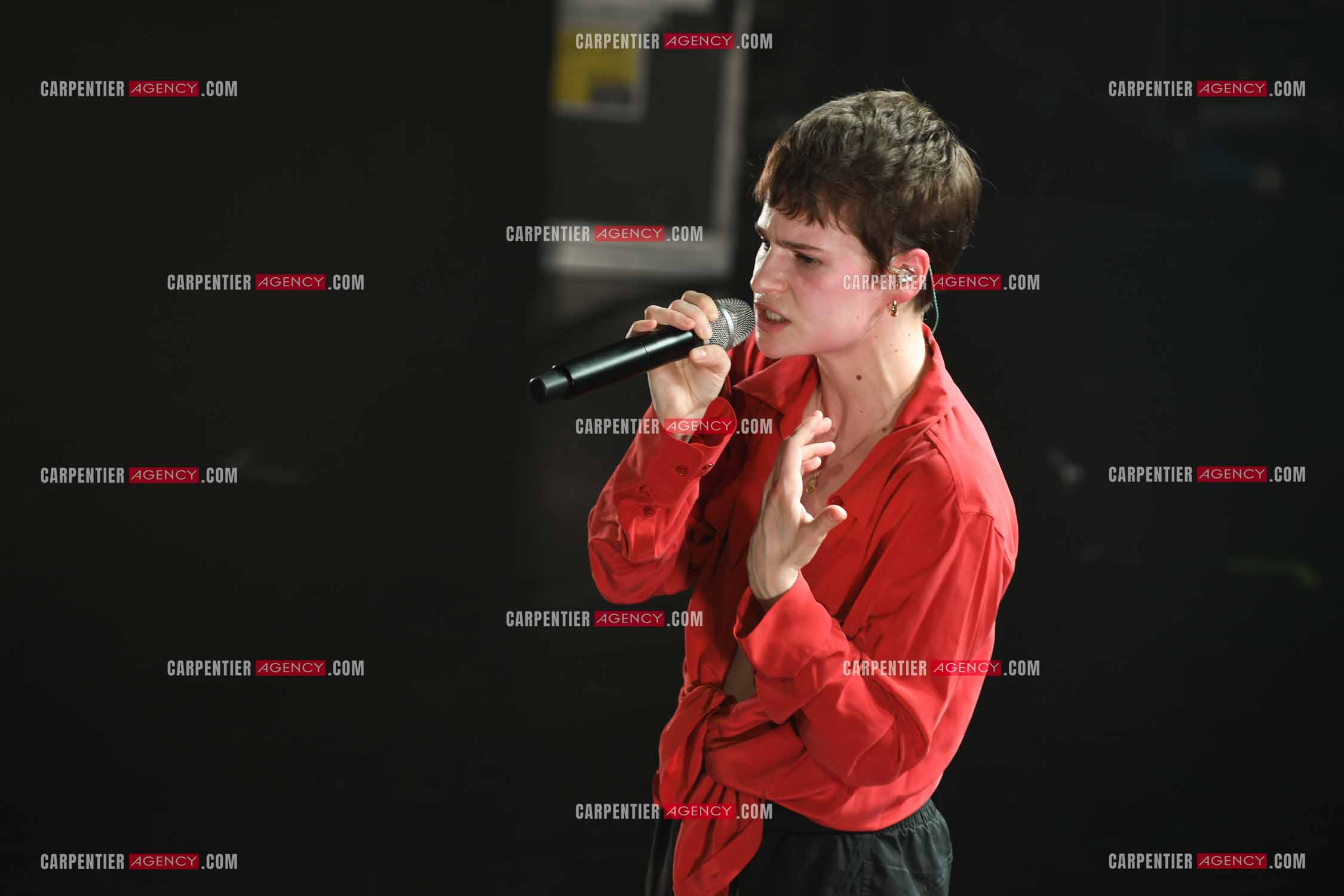 Concert au TRIANON “ POP-ROCK LIVE “ organisé par RTL2 le 05 Octobre 2018 à Paris. La chanteuse Christine and the Queens.   ( Exclusif )