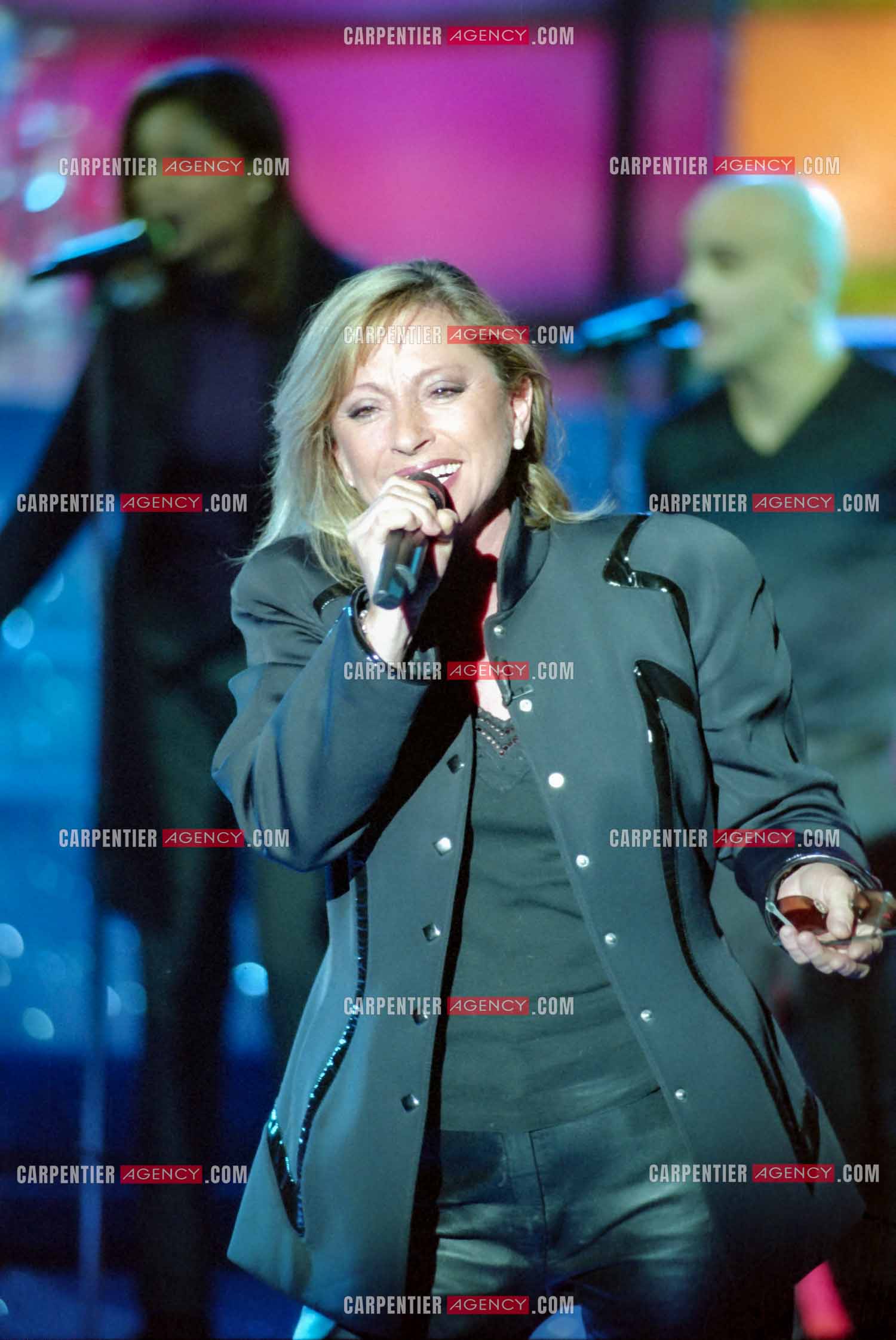 La chanteuse Véronique Sanson invitée de l'émission “Studio Gabriel“ en 1994.  ( Exclusif )