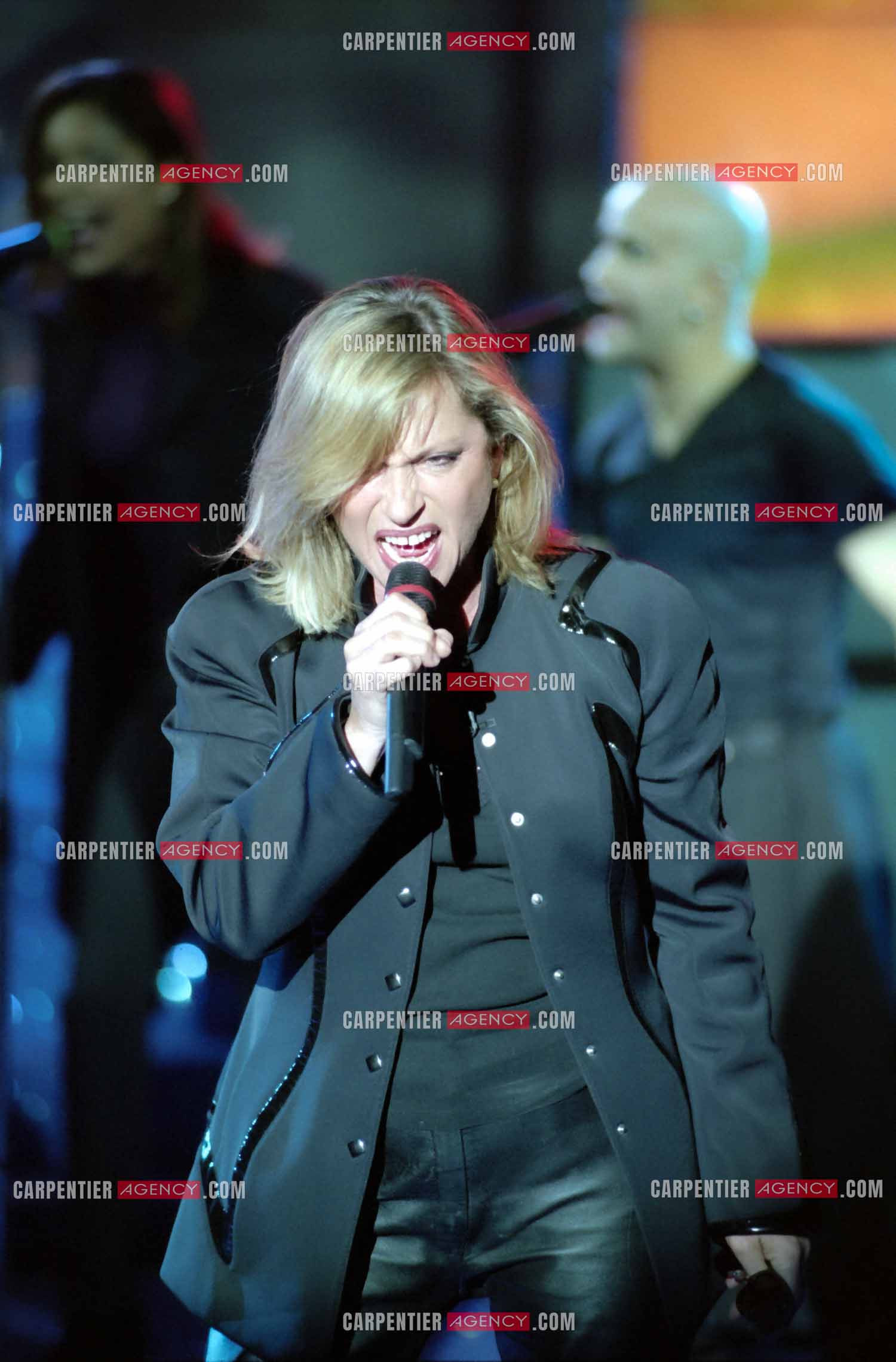 La chanteuse Véronique Sanson invitée de l'émission “Studio Gabriel“ en 1994.  ( Exclusif )