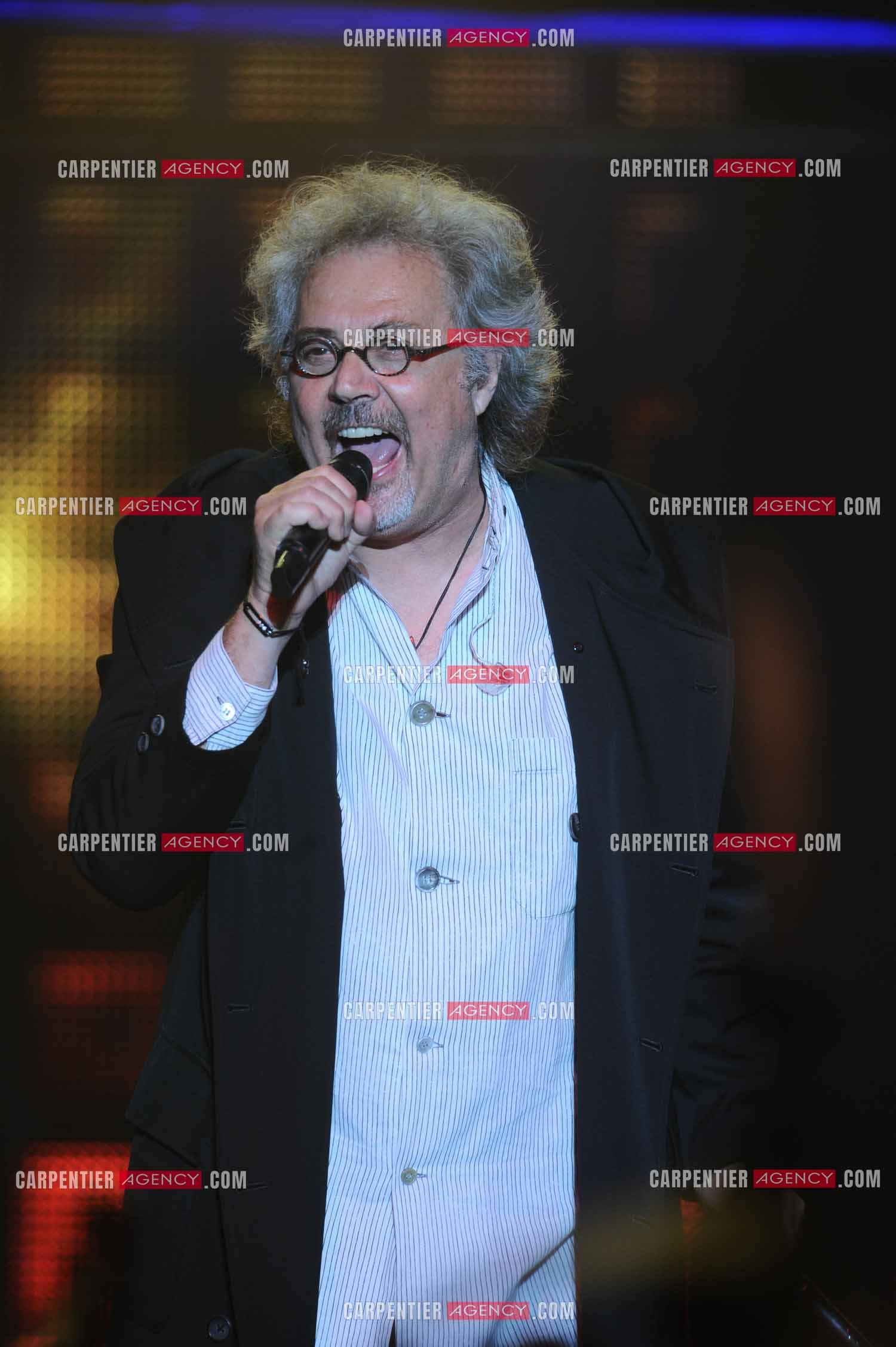 Patrick Hernandez lors de la tournee STARS80 au PALAIS DES SPORTS DE PARIS.