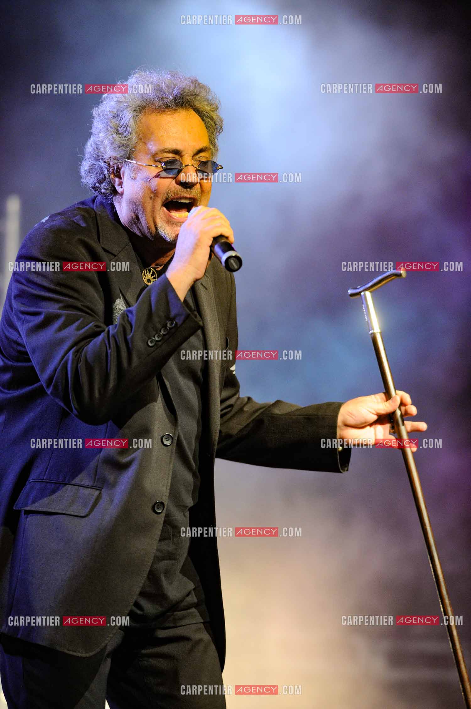 Le chanteur Patrick Hernandez en concert en 2011.  ( Exclusif )