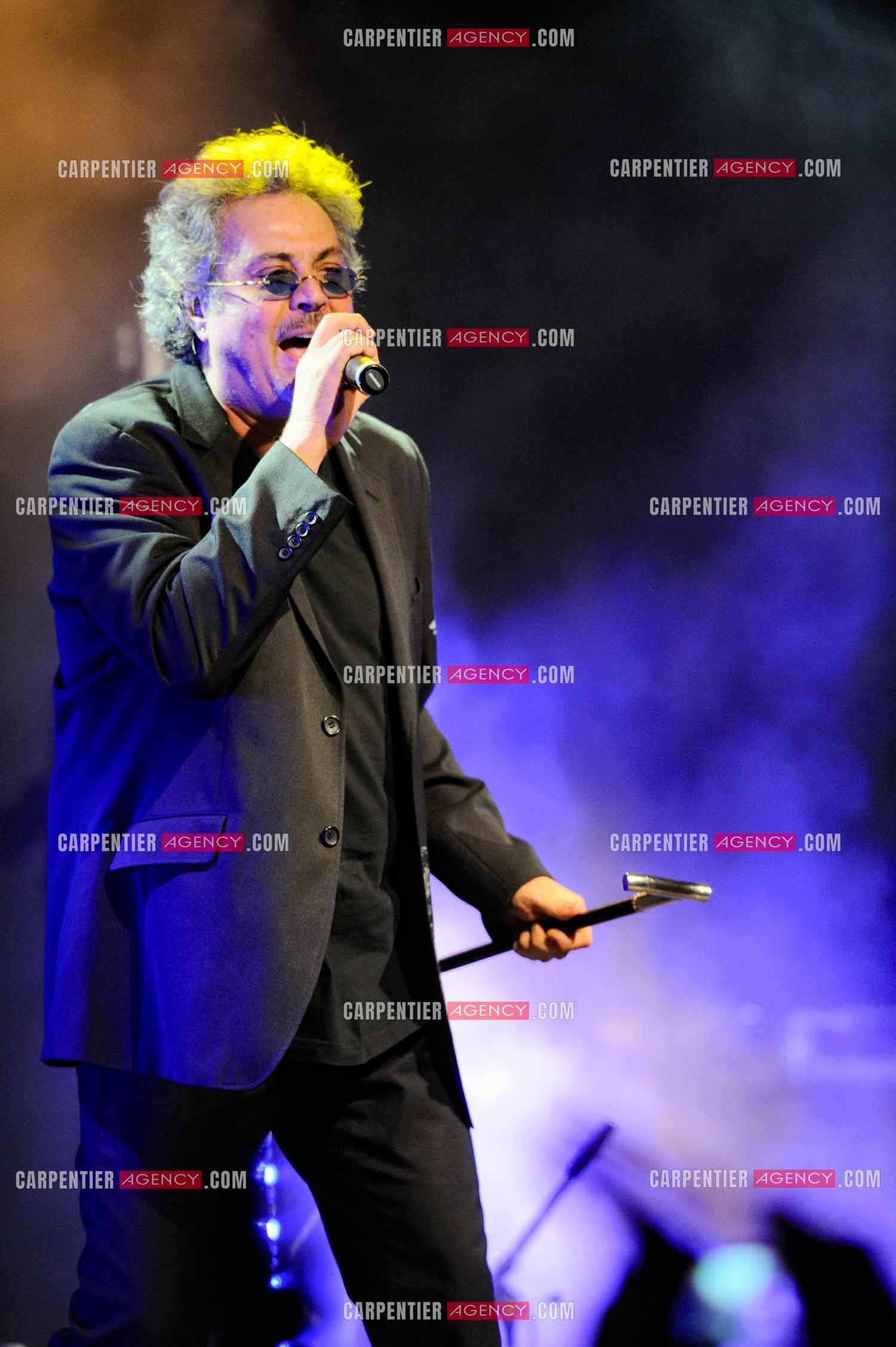 Le chanteur Patrick Hernandez en concert en 2011.  ( Exclusif )