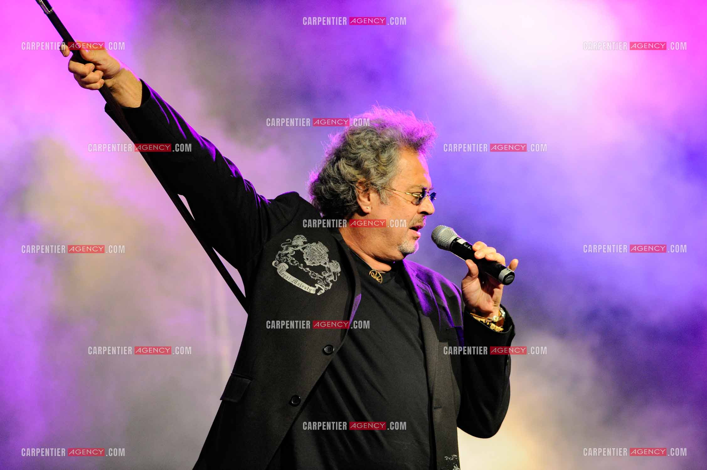 Le chanteur Patrick Hernandez en concert en 2011.  ( Exclusif )