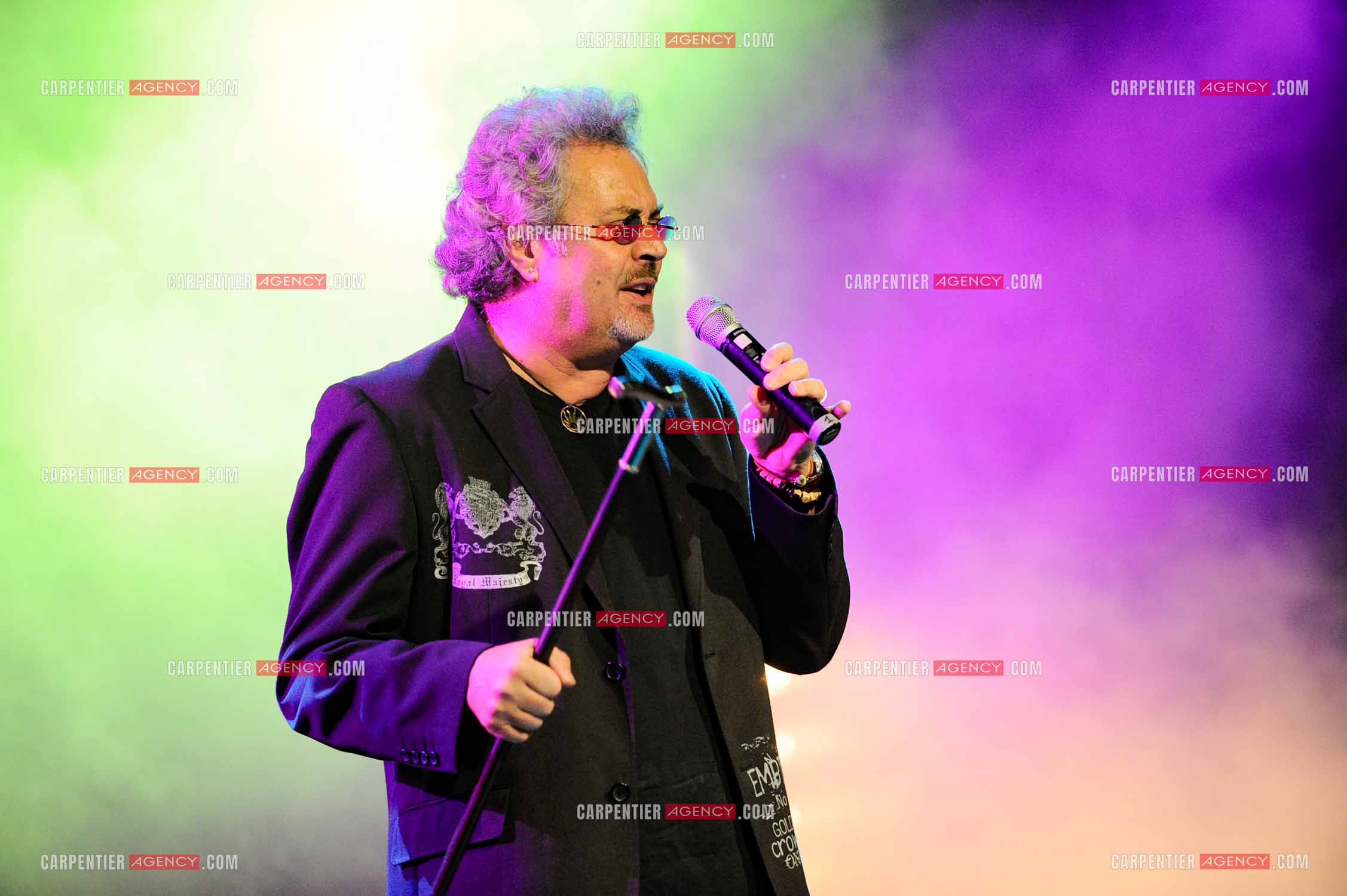 Le chanteur Patrick Hernandez en concert en 2011.  ( Exclusif )