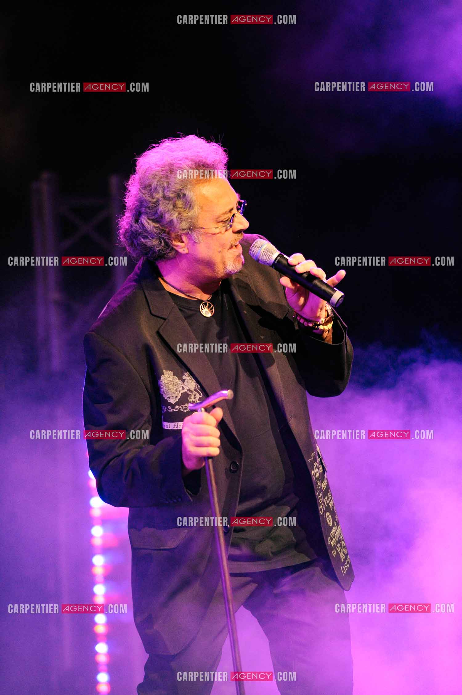 Le chanteur Patrick Hernandez en concert en 2011.  ( Exclusif )