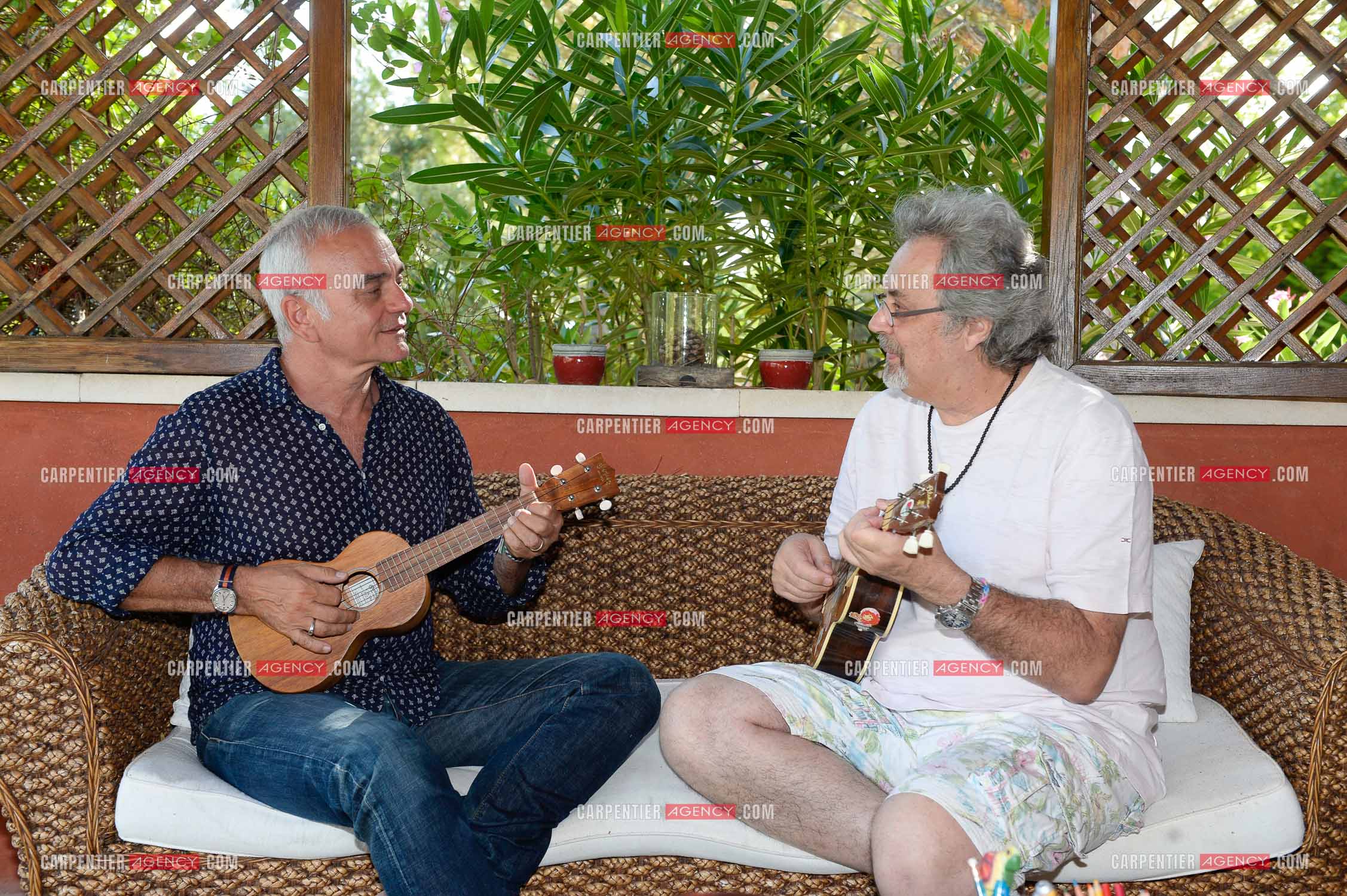 Jean-pierre Mader en vacances chez Patrick Hernandez dans le Vaucluse  près d'Avignon le 7 Août 2014.  ( Exclusif )