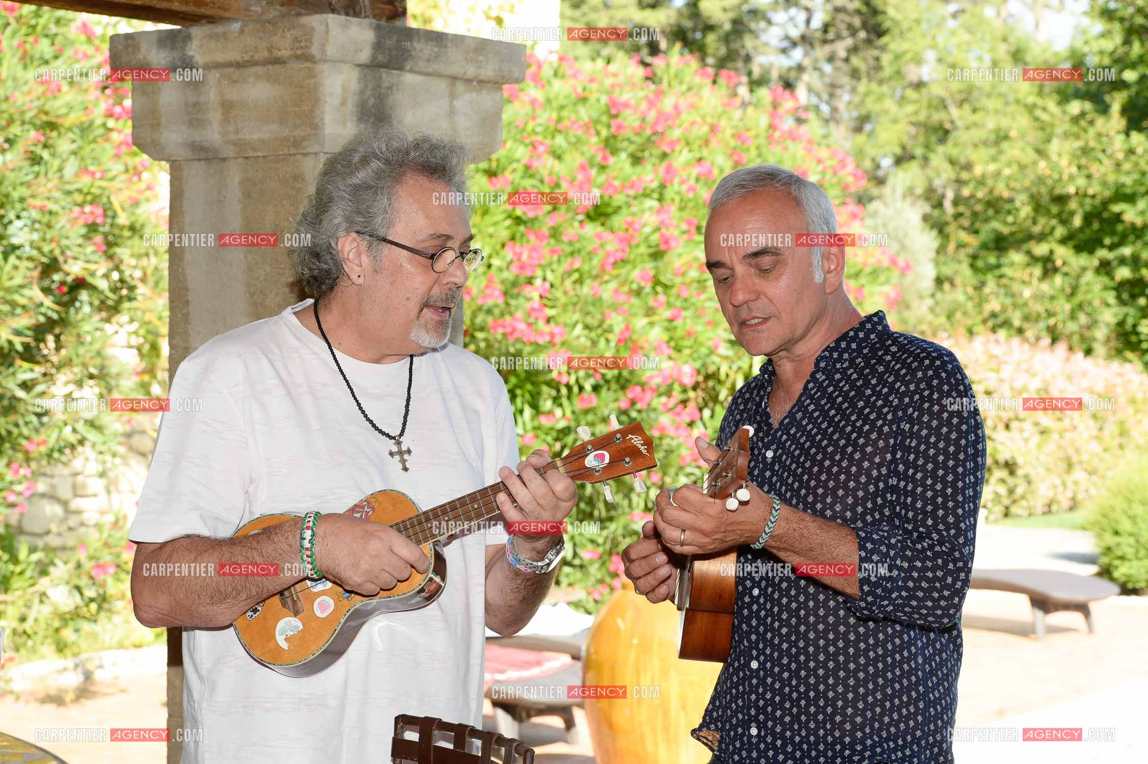 Jean-pierre Mader en vacances chez Patrick Hernandez dans le Vaucluse  près d'Avignon le 7 Août 2014.  ( Exclusif )