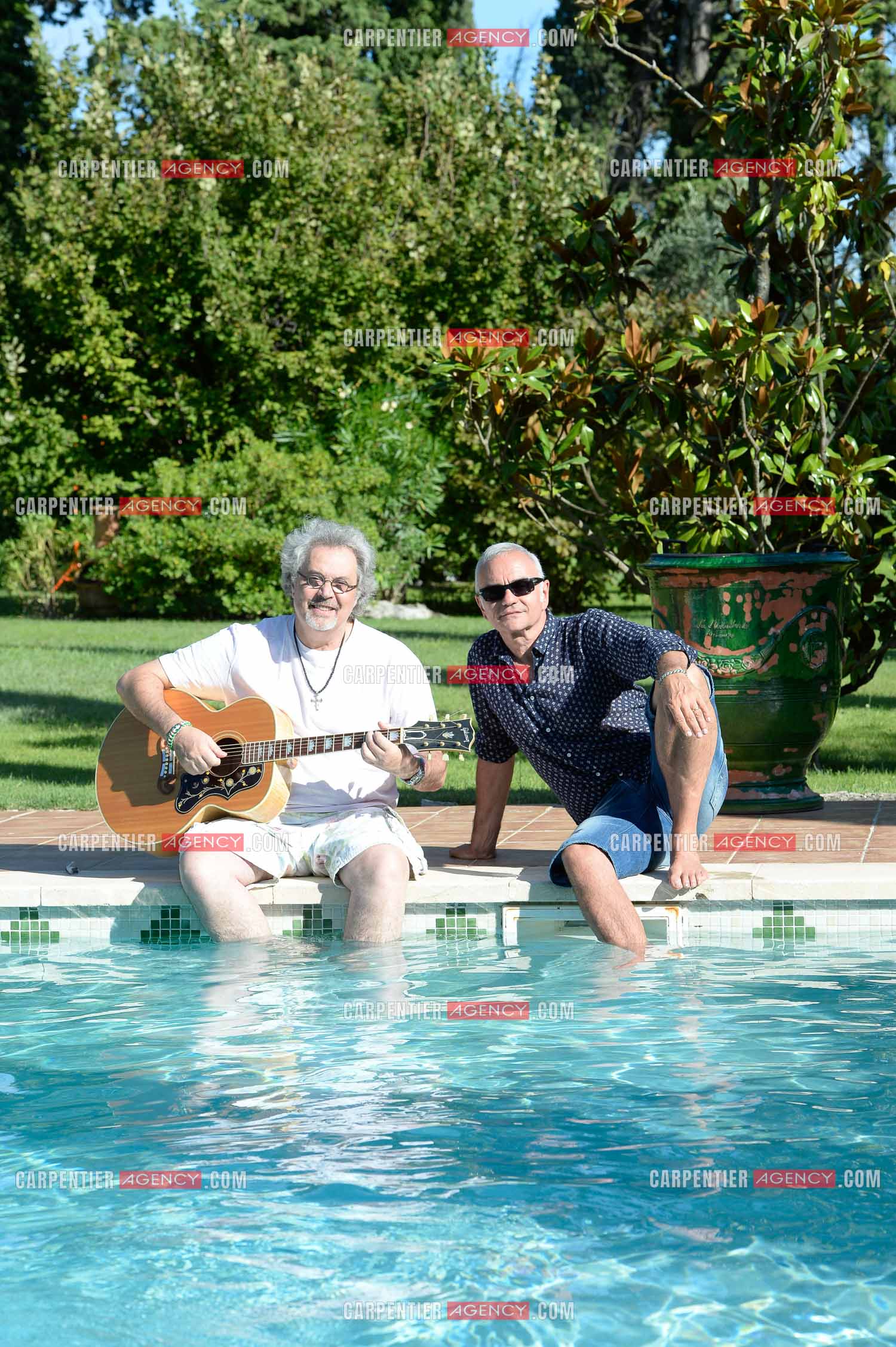 Jean-pierre Mader en vacances chez Patrick Hernandez dans le Vaucluse  près d'Avignon le 7 Août 2014.  ( Exclusif )