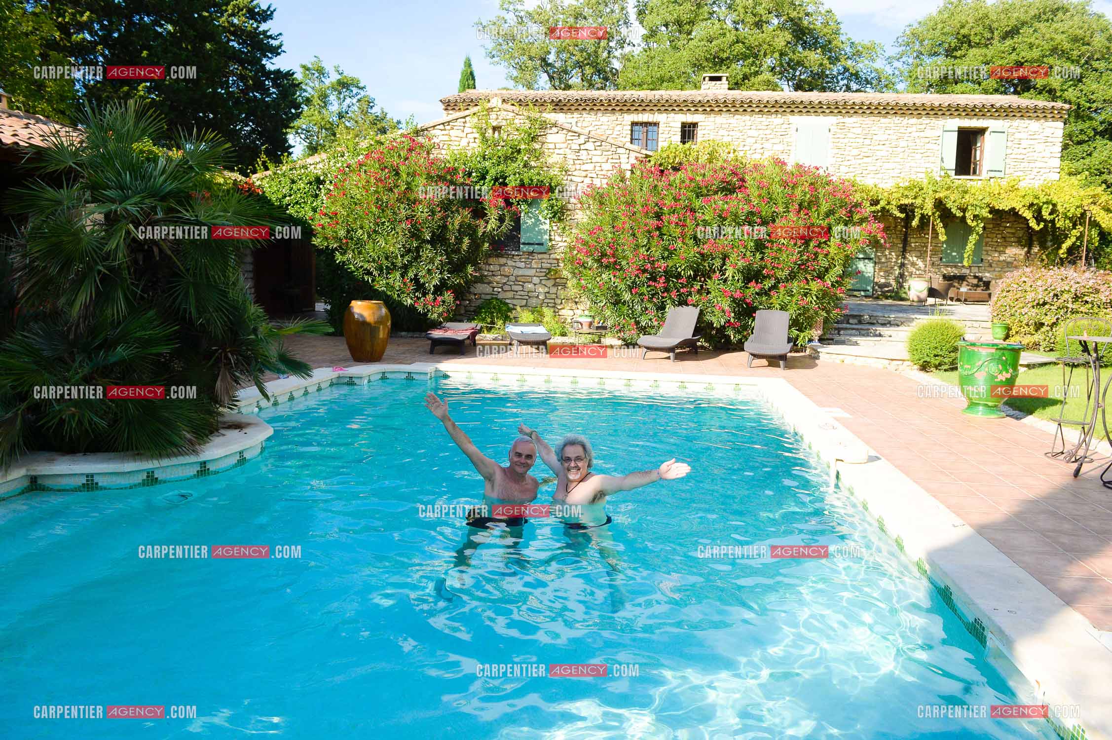 Jean-pierre Mader en vacances chez Patrick Hernandez dans le Vaucluse  près d'Avignon le 7 Août 2014.  ( Exclusif )