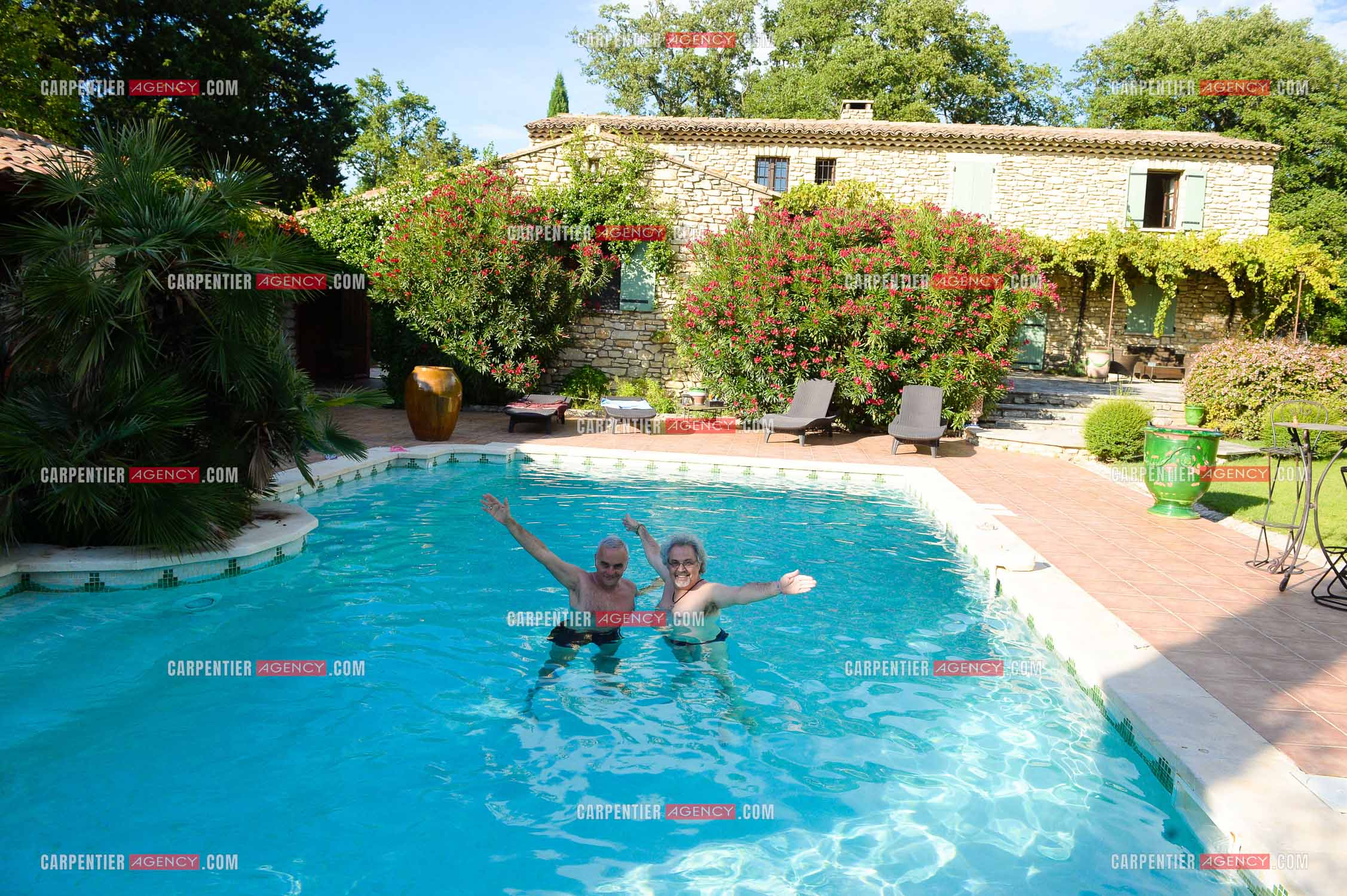 Jean-pierre Mader en vacances chez Patrick Hernandez dans le Vaucluse  près d'Avignon le 7 Août 2014.  ( Exclusif )