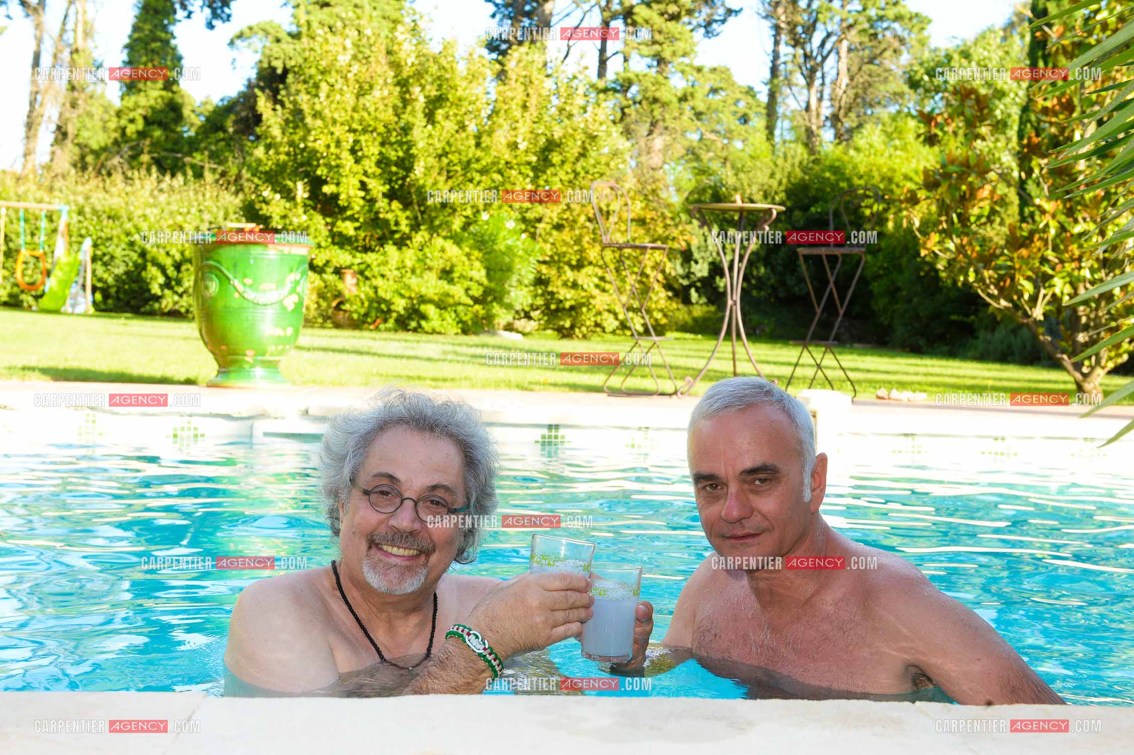 Jean-pierre Mader en vacances chez Patrick Hernandez dans le Vaucluse  près d'Avignon le 7 Août 2014.  ( Exclusif )