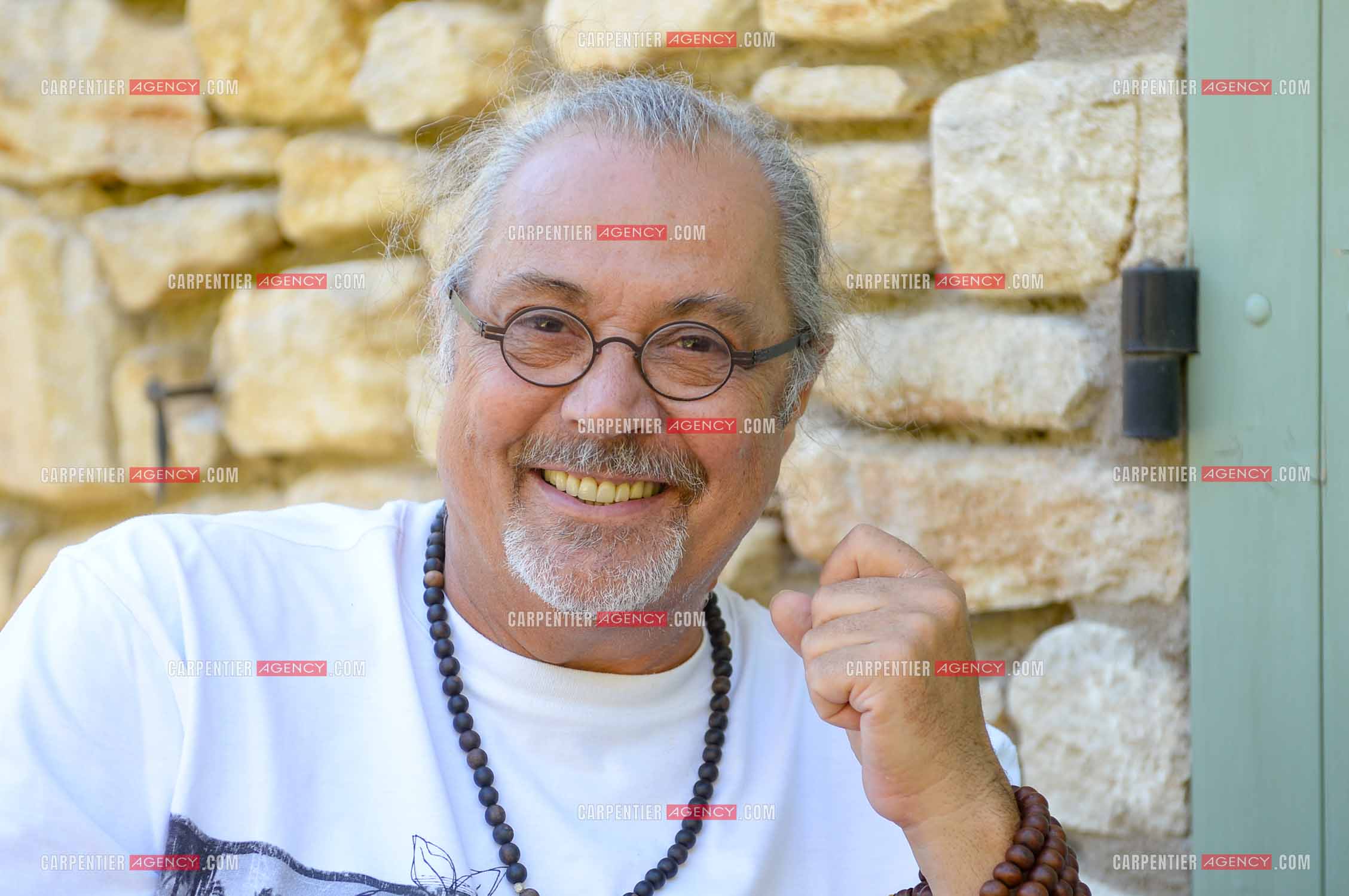 Le chanteur Patrick Hernandez dans sa propriété de L'île-sur-la-Sorgue en 2016.  ( Exclusif )