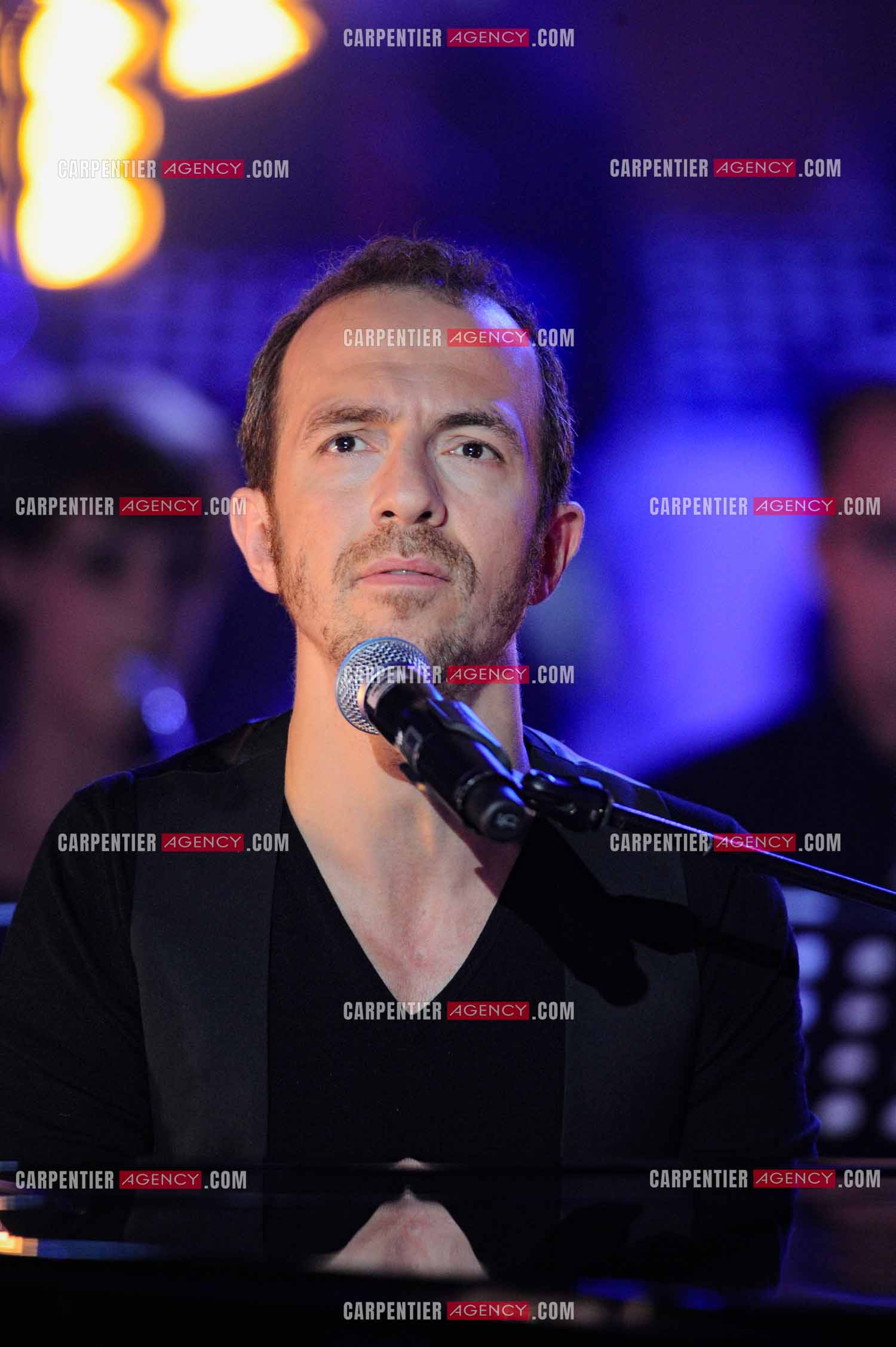 Le chanteur Calogero Maurici, dit Calogero lors du Télé Vie à Bruxelles en 2011.  ( Exclusif )