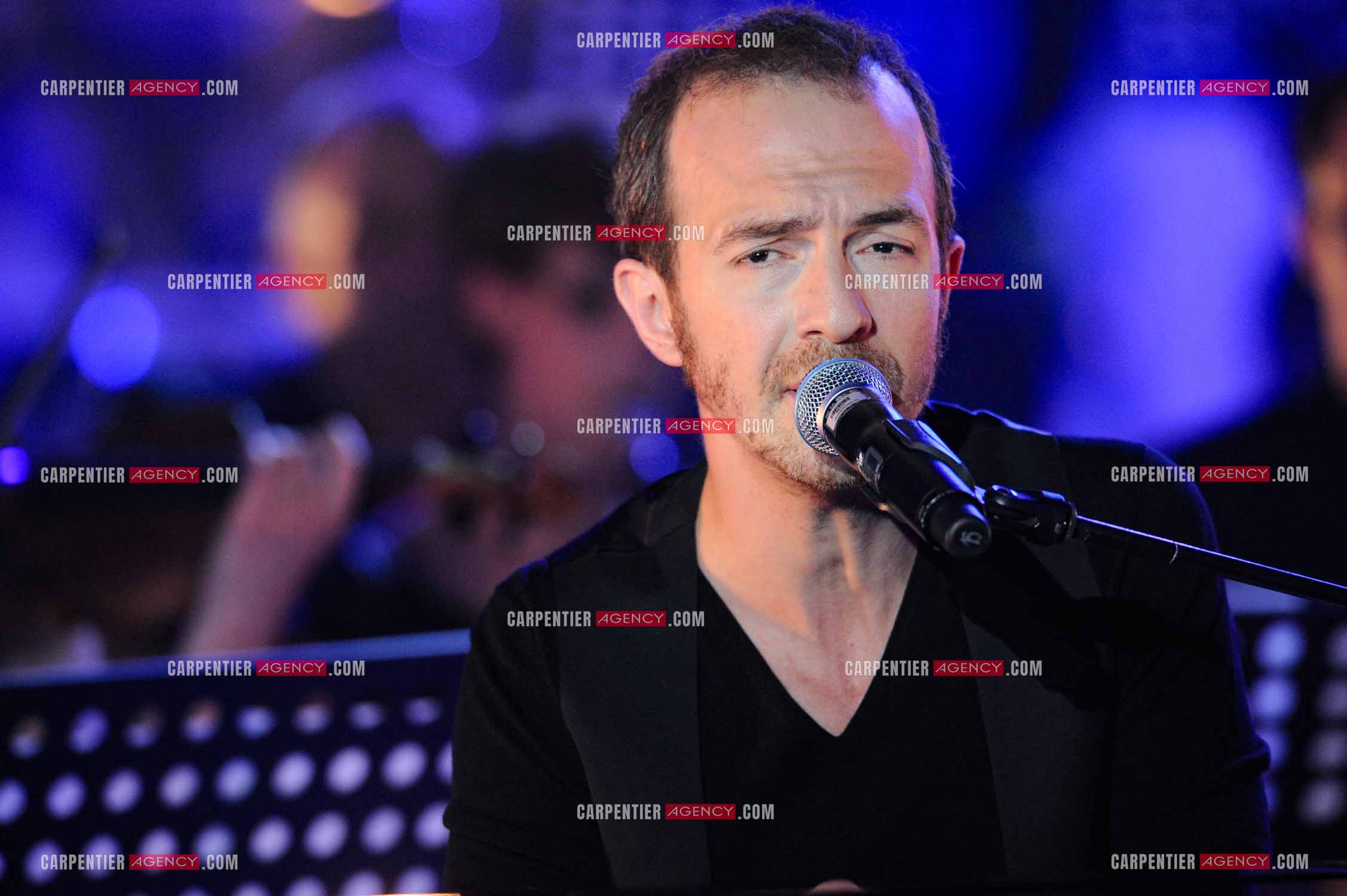 Le chanteur Calogero Maurici, dit Calogero lors du Télé Vie à Bruxelles en 2011.  ( Exclusif )