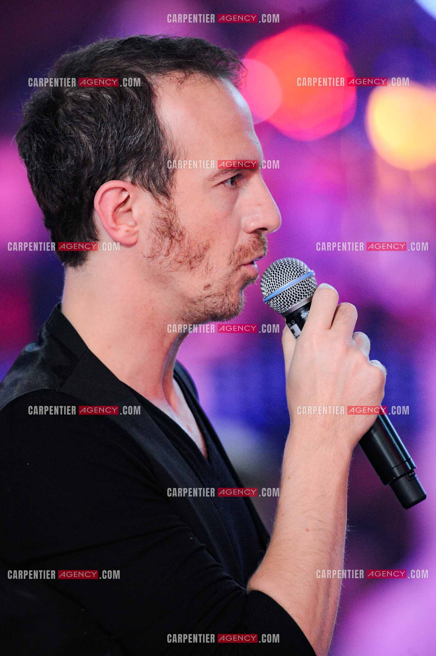 Le chanteur Calogero Maurici, dit Calogero lors du Télé Vie à Bruxelles en 2011.  ( Exclusif )