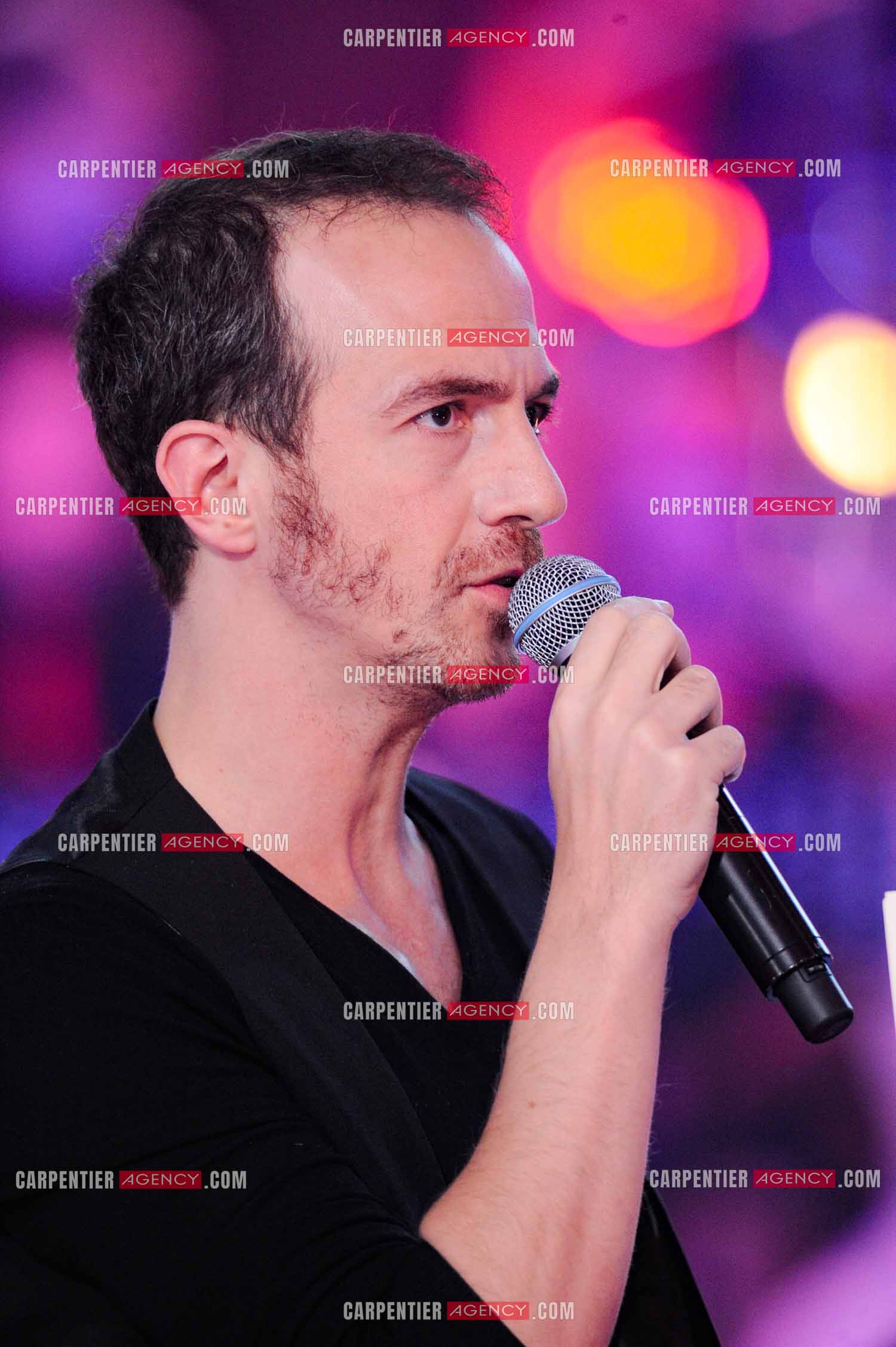 Le chanteur Calogero Maurici, dit Calogero lors du Télé Vie à Bruxelles en 2011.  ( Exclusif )