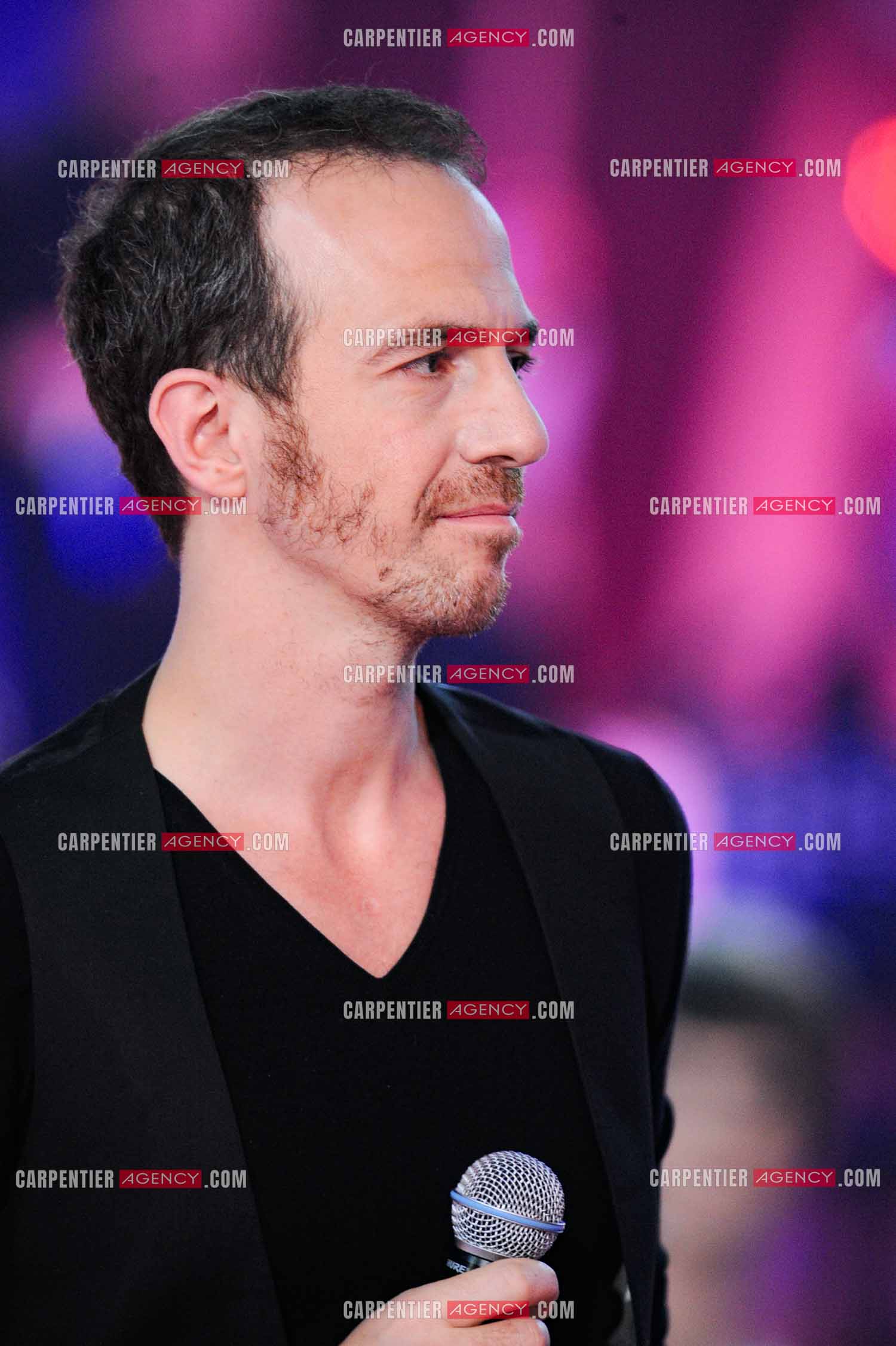 Le chanteur Calogero Maurici, dit Calogero lors du Télé Vie à Bruxelles en 2011.  ( Exclusif )