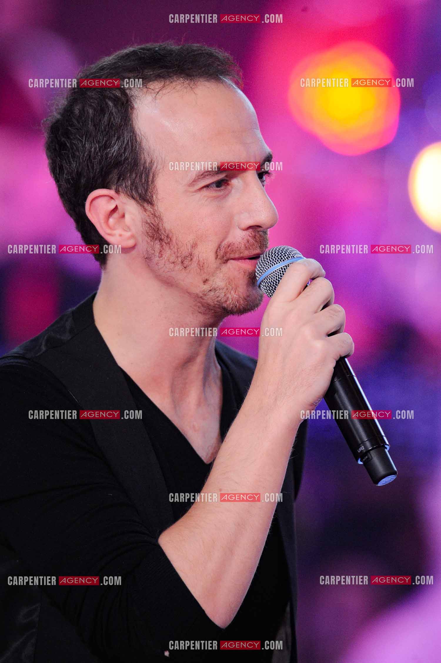 Le chanteur Calogero Maurici, dit Calogero lors du Télé Vie à Bruxelles en 2011.  ( Exclusif )