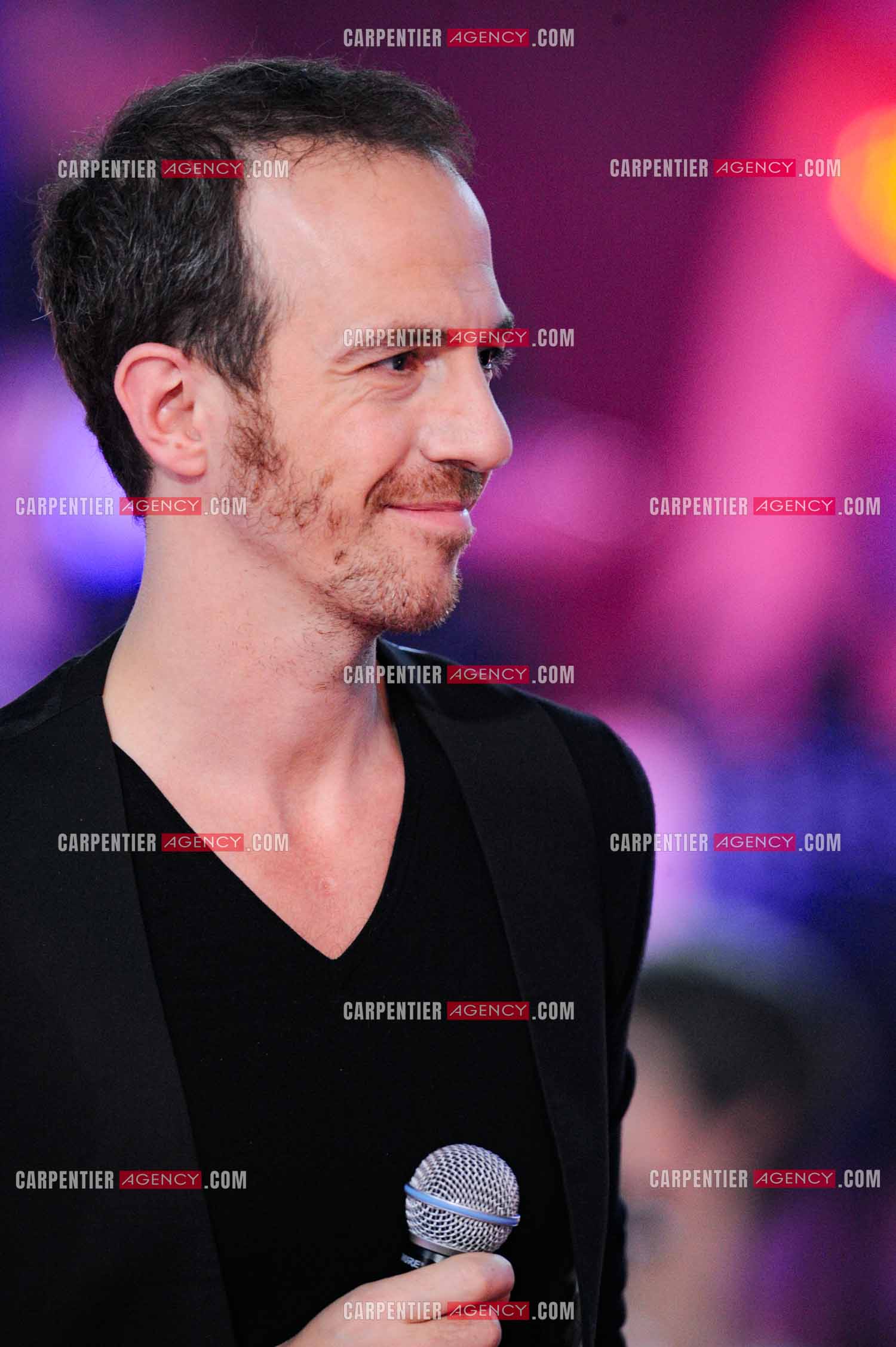 Le chanteur Calogero Maurici, dit Calogero lors du Télé Vie à Bruxelles en 2011.  ( Exclusif )