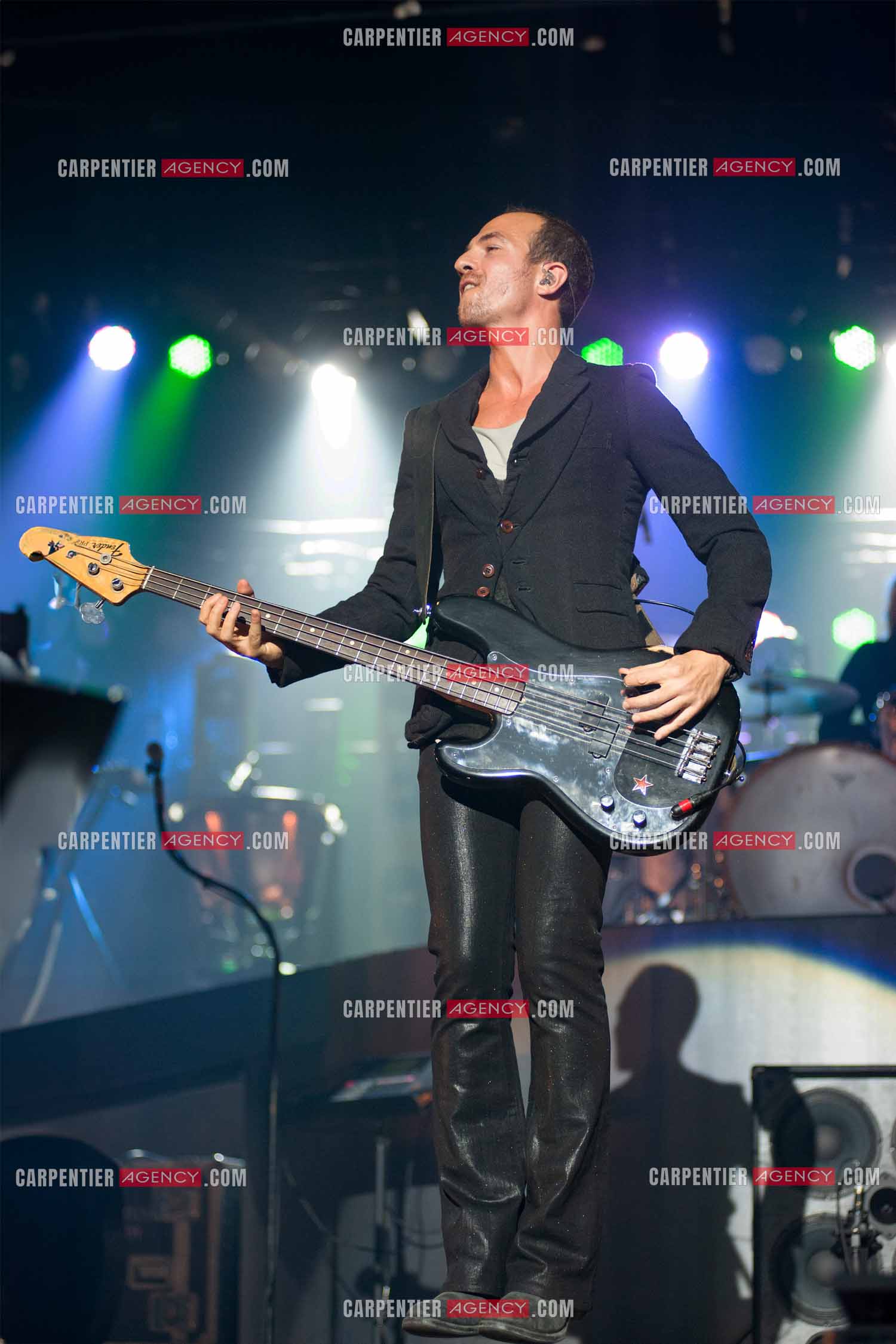 Le chanteur Calogero Maurici, dit Calogero en concert au Zénith de Paris le 20 Octobre 2009.