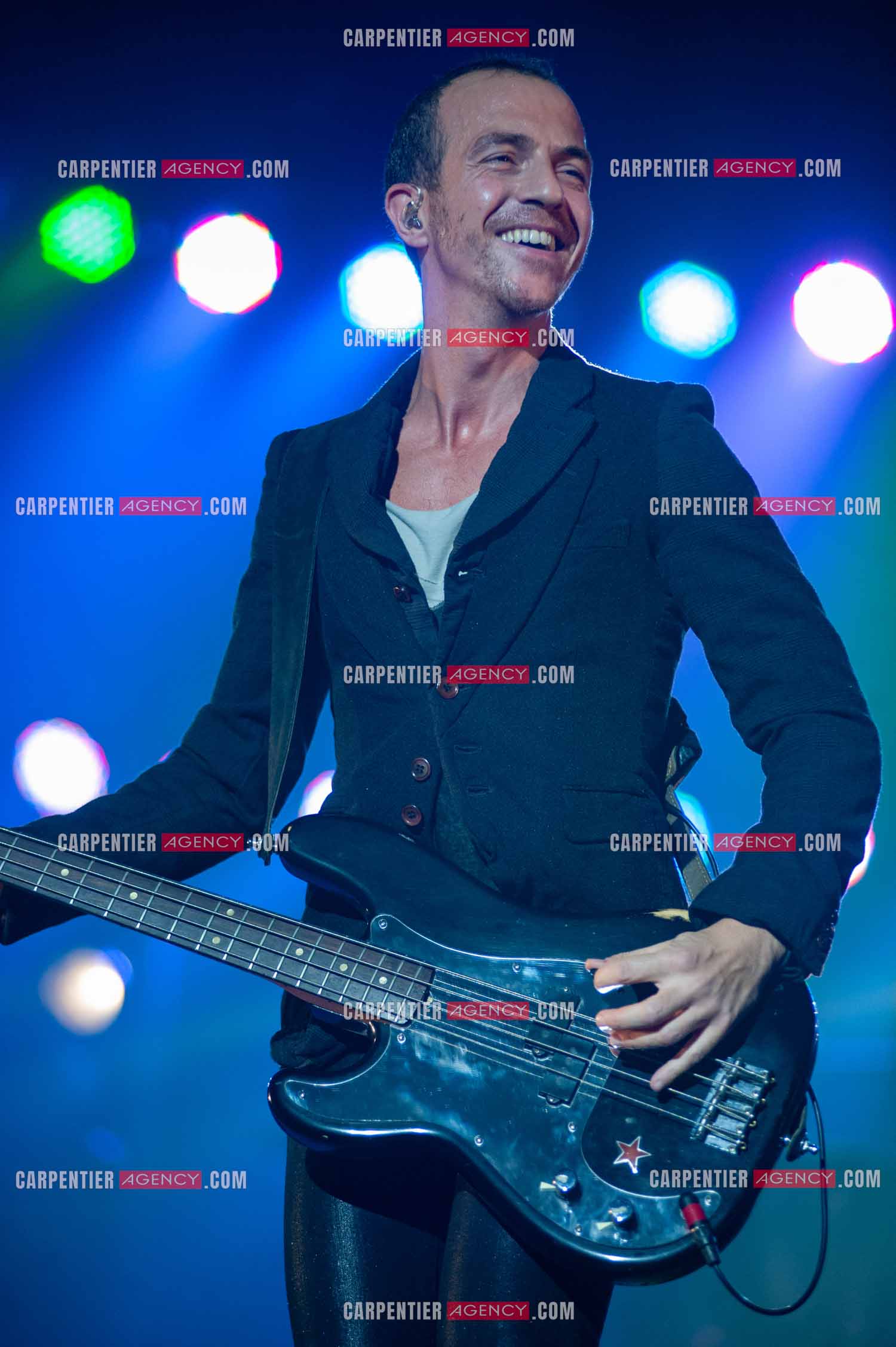 Le chanteur Calogero Maurici, dit Calogero en concert au Zénith de Paris le 20 Octobre 2009.
