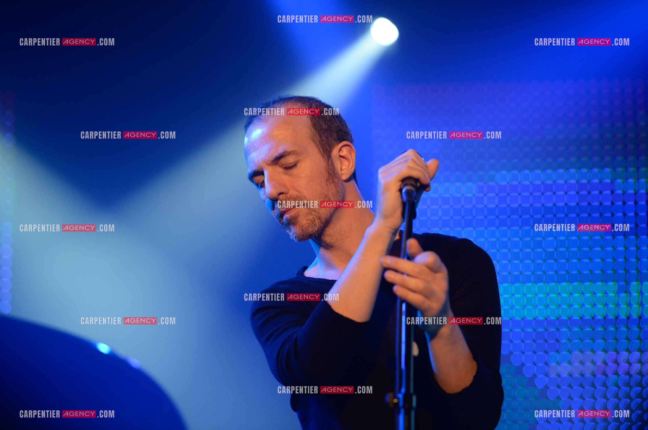 Le chanteur Calogero Maurici, dit Calogero lors d'un concert privé au club K a Reims. ( Exclusif )